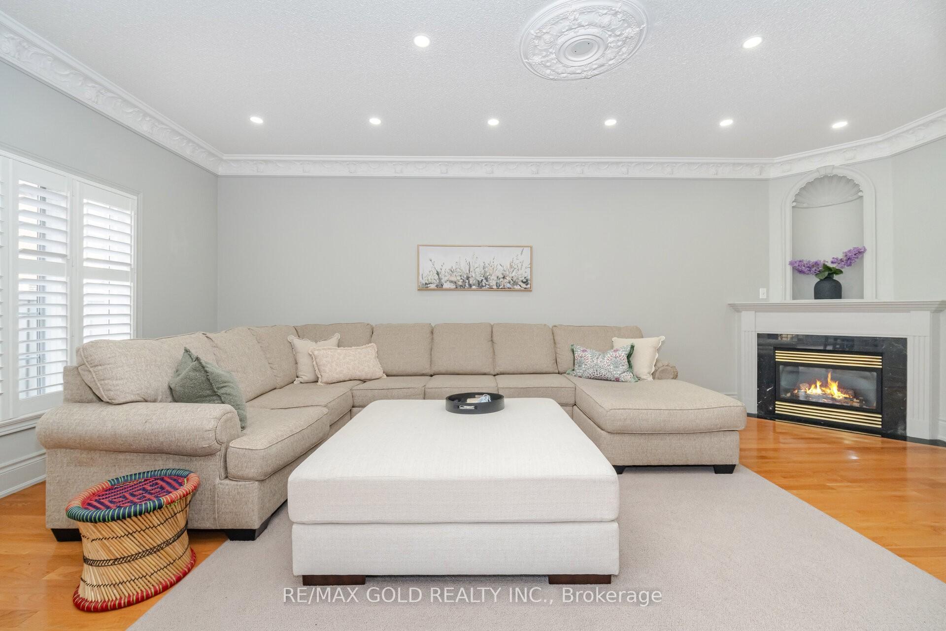 Photo 11 of 41 Leparc Road, Brampton, Vales of Castlemore North — HOMEH