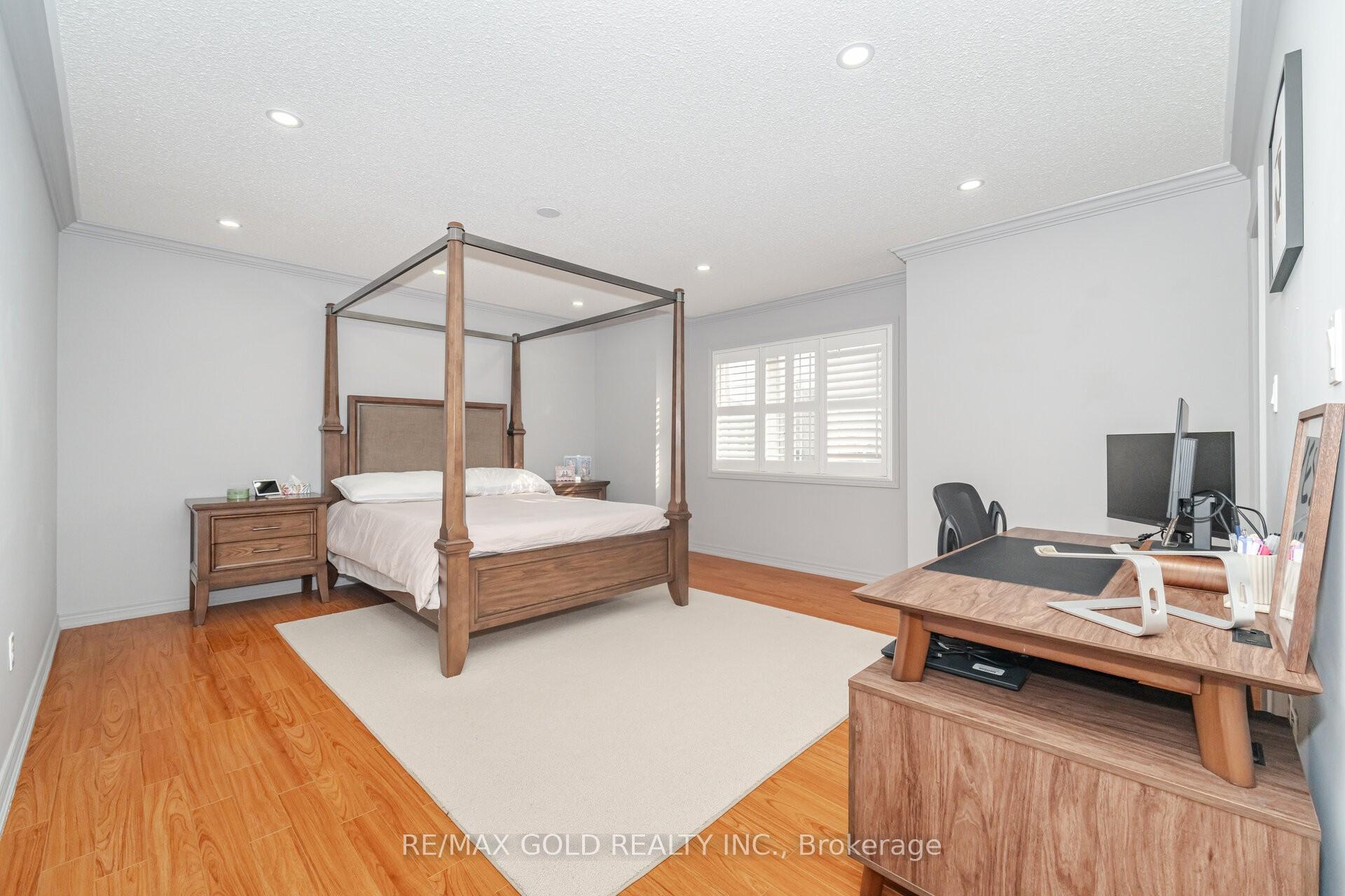 Photo 19 of 41 Leparc Road, Brampton, Vales of Castlemore North — HOMEH