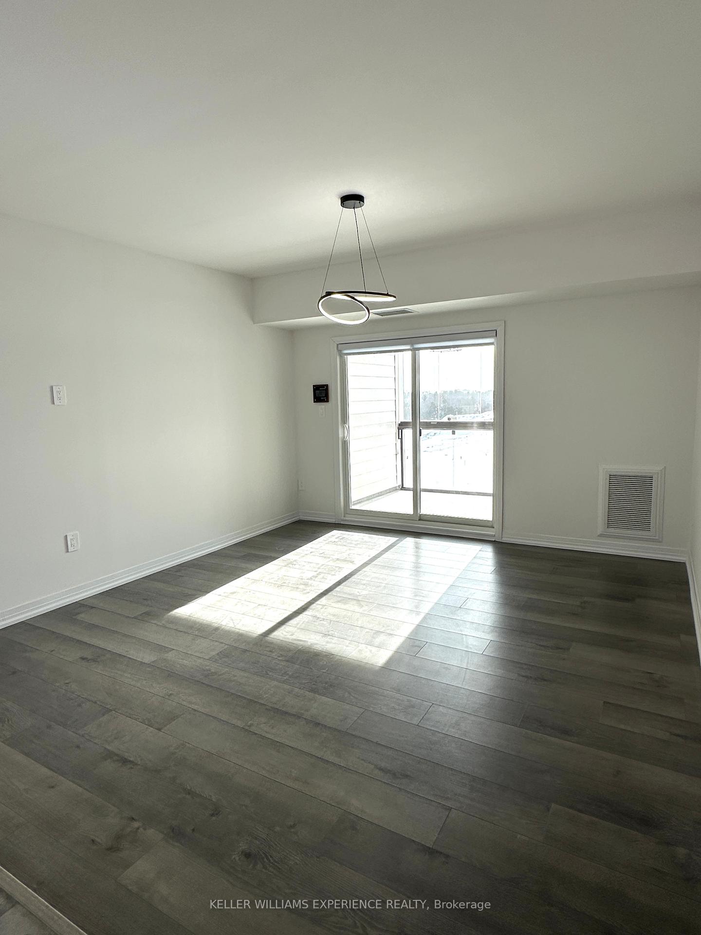 Photo 11 of Unit #506, 15 Kneeshaw Drive, Barrie, Rural Barrie Southeast — HOMEH