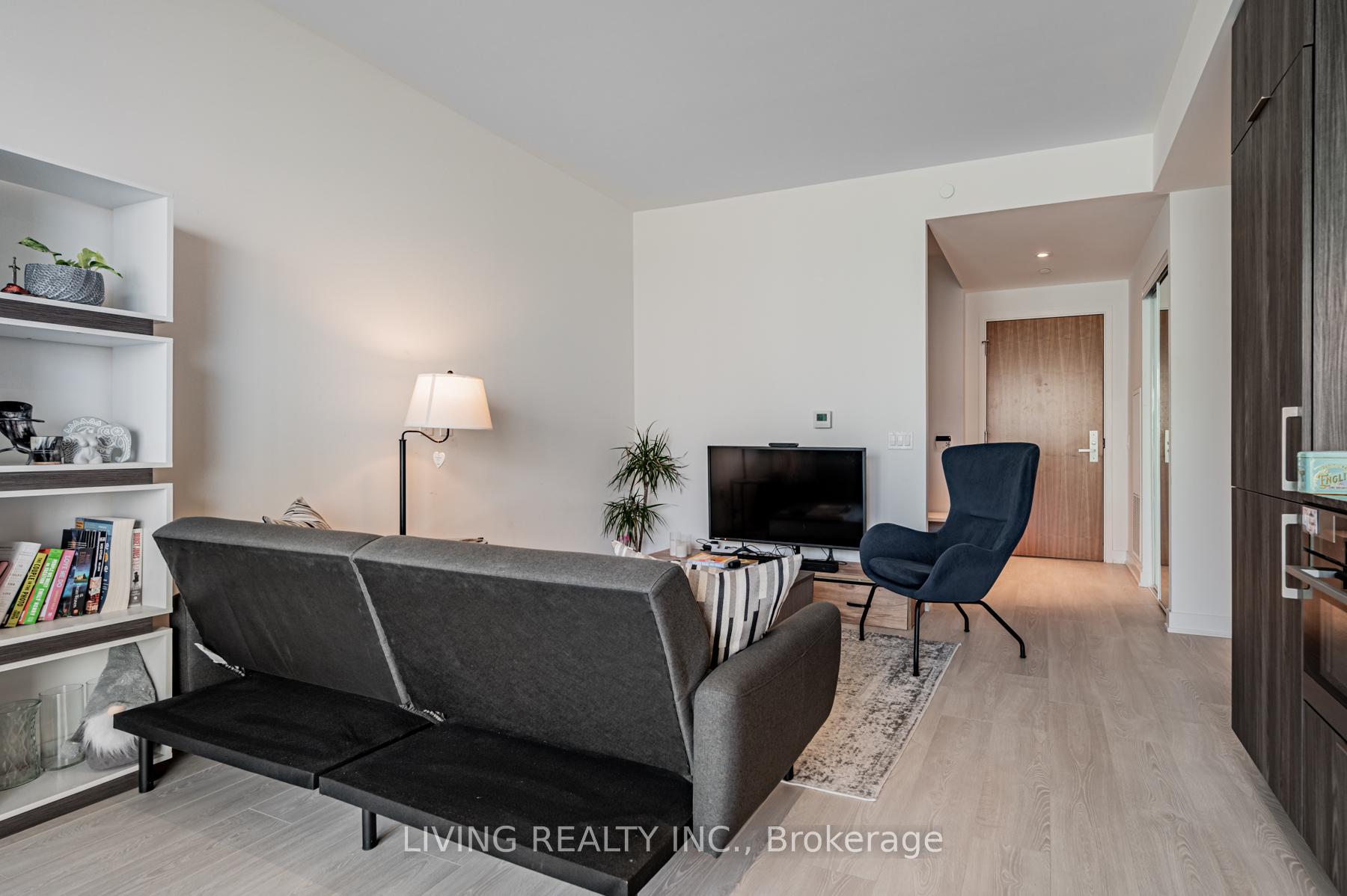 Photo 5 of Unit 1405, 15 Queens Quay E, Toronto, Waterfront Communities — HOMEH