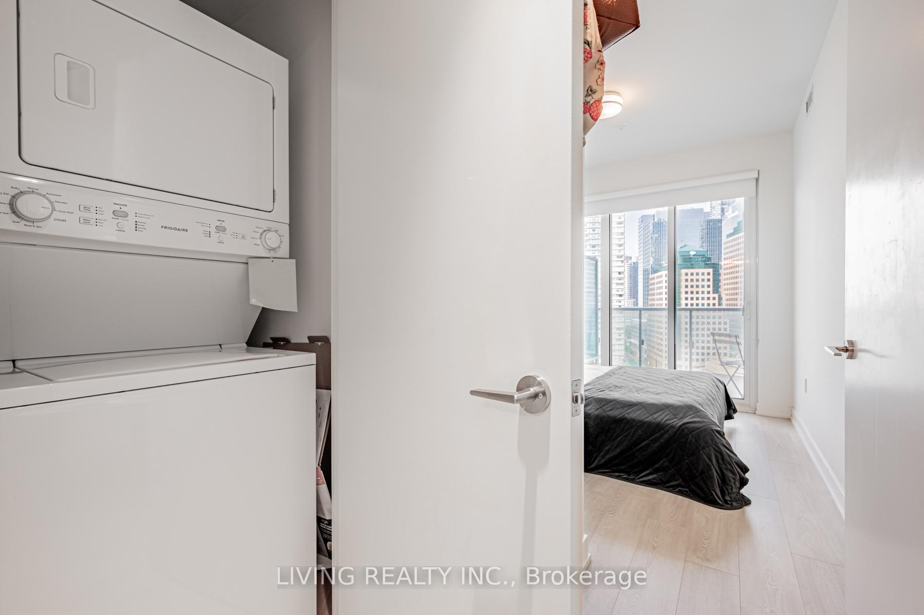 Photo 19 of Unit 1405, 15 Queens Quay E, Toronto, Waterfront Communities — HOMEH