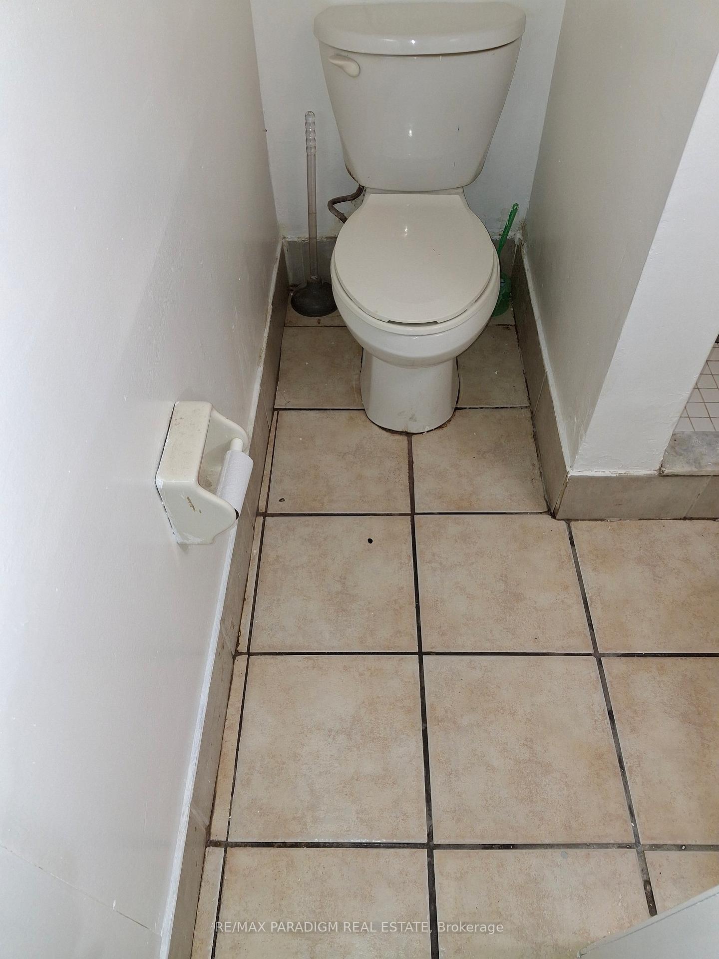 Photo 6 of Unit 104, 869 Broadview Avenue, Toronto, Playter Estates-Danforth — HOMEH