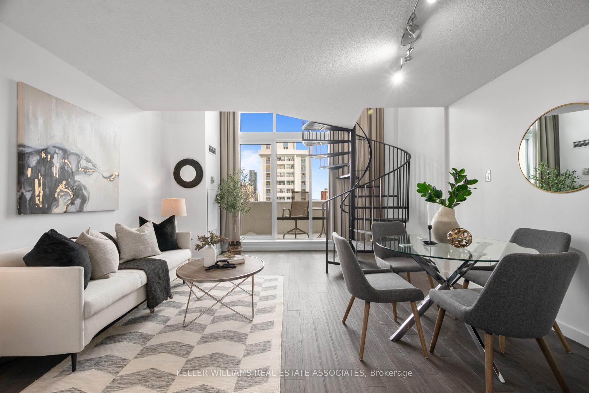Front of Unit 1202, 25 Maitland Street