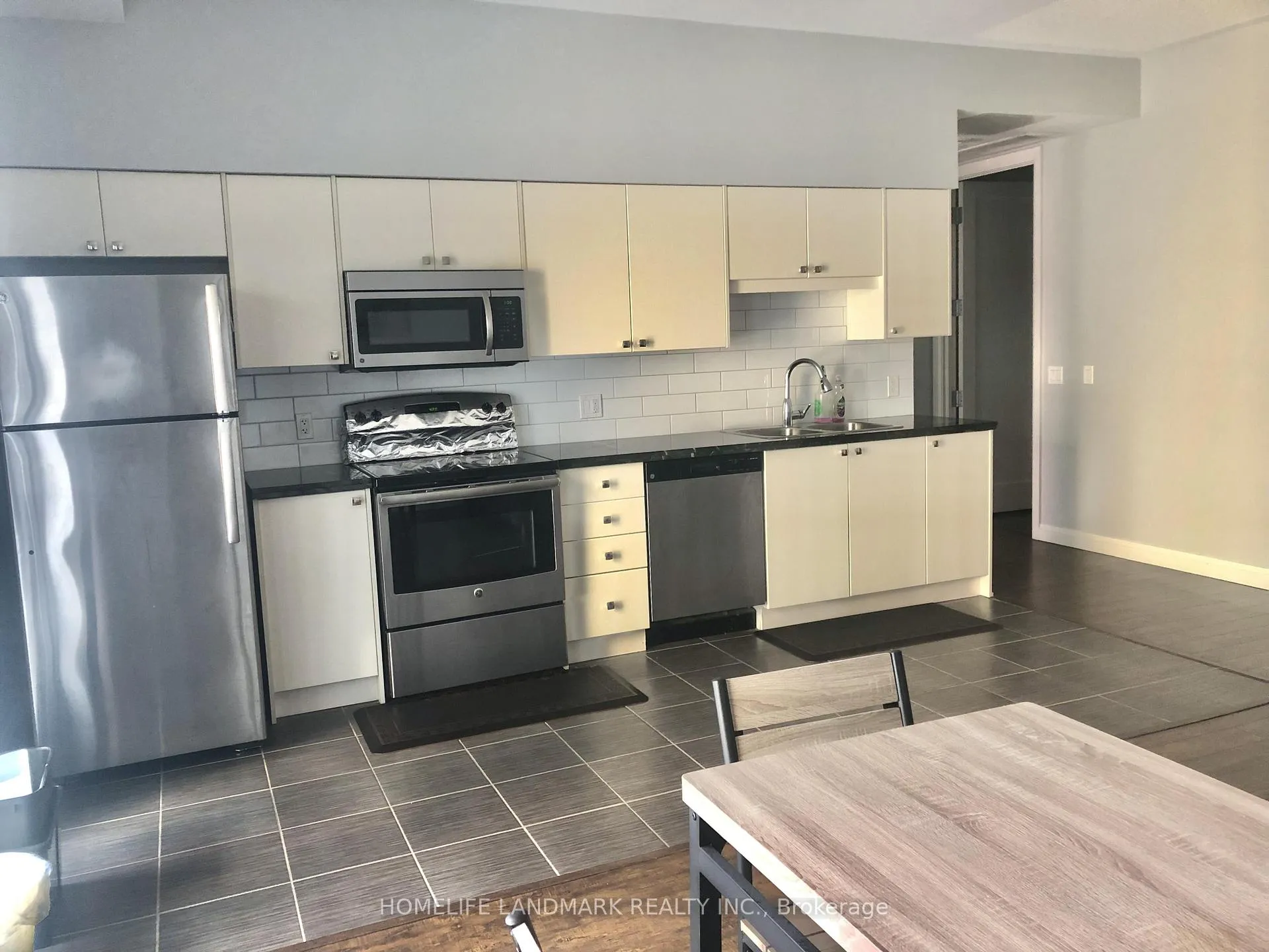Photo 7 of Unit 709, 112 King Street E, Hamilton, Beasley — HOMEH