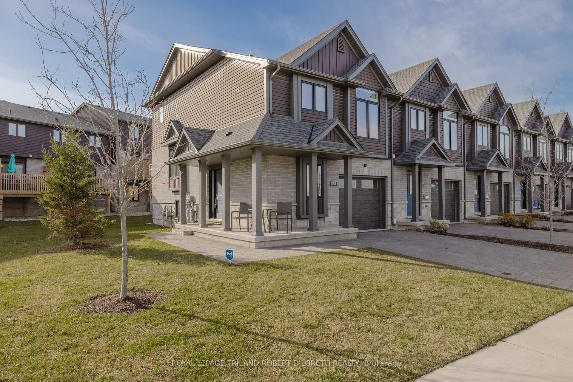Photo 1 of 1056 Meadowlark Ridge, London, South U — HOMEH