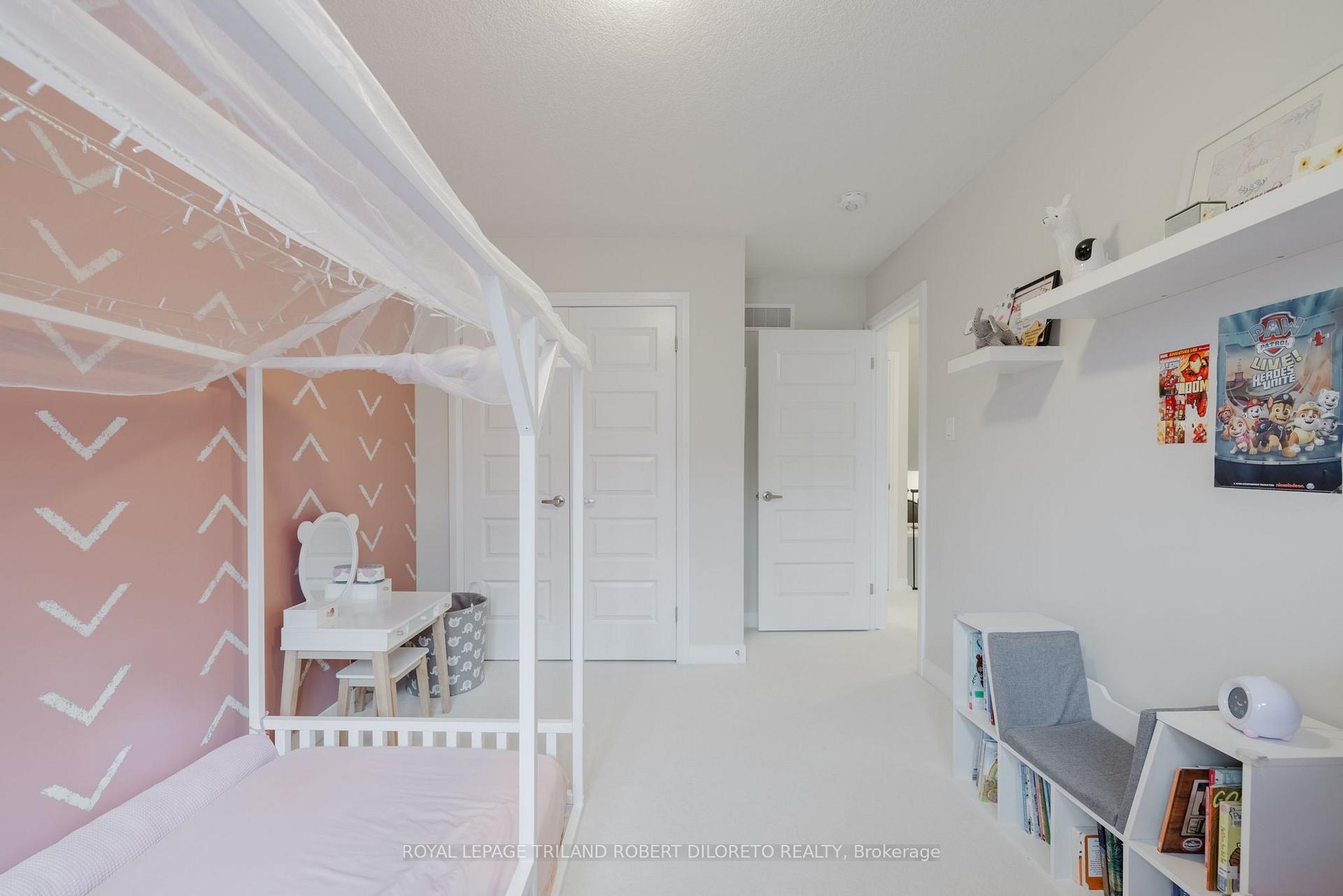 Photo 21 of 1056 Meadowlark Ridge, London, South U — HOMEH