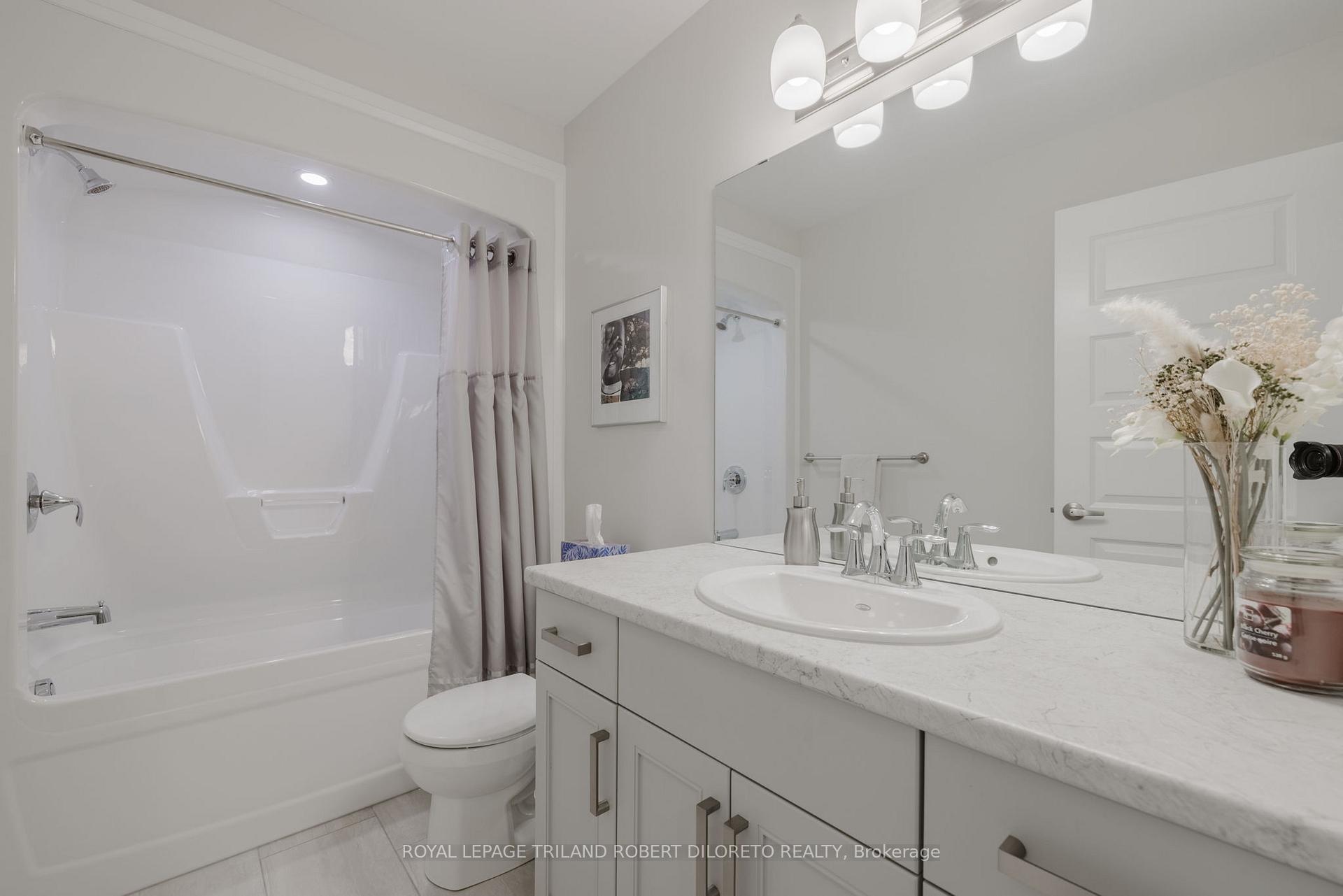 Photo 25 of 1056 Meadowlark Ridge, London, South U — HOMEH