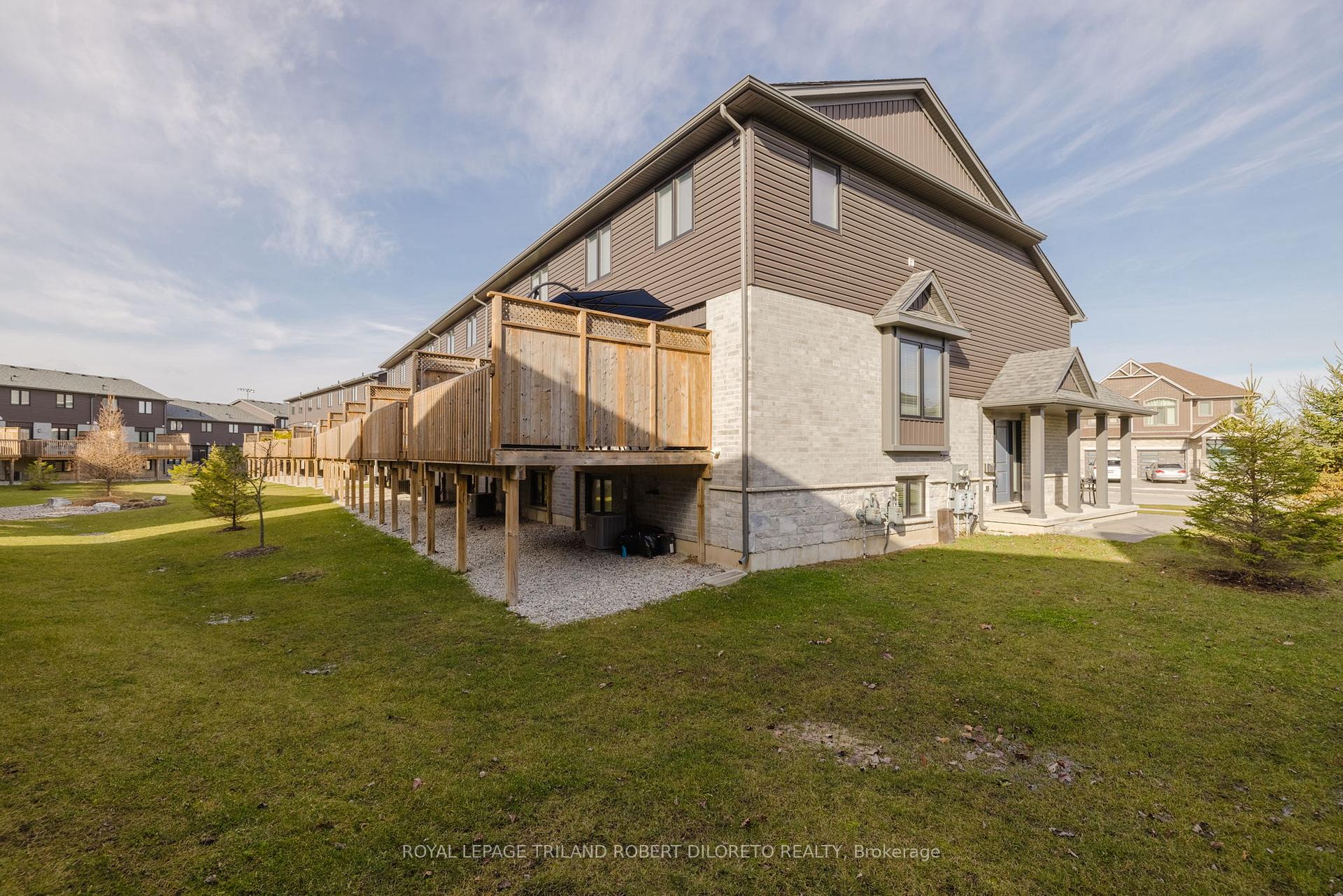 Photo 26 of 1056 Meadowlark Ridge, London, South U — HOMEH