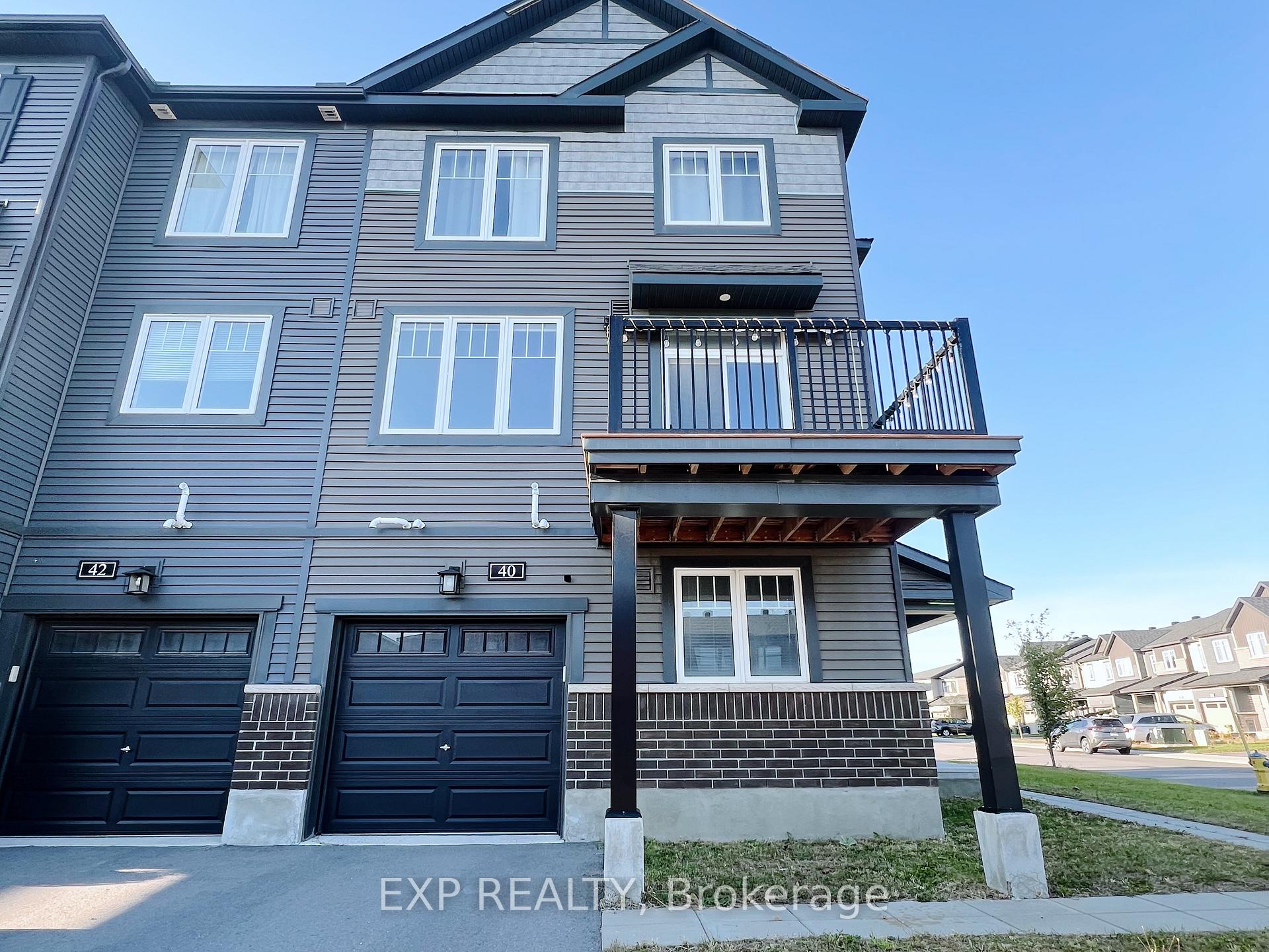 Front of 40 Teelin Circle