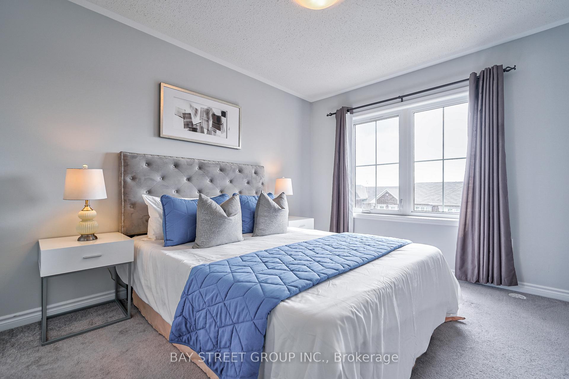 Photo 20 of 85 Payne Crescent, Aurora, Rural Aurora — HOMEH