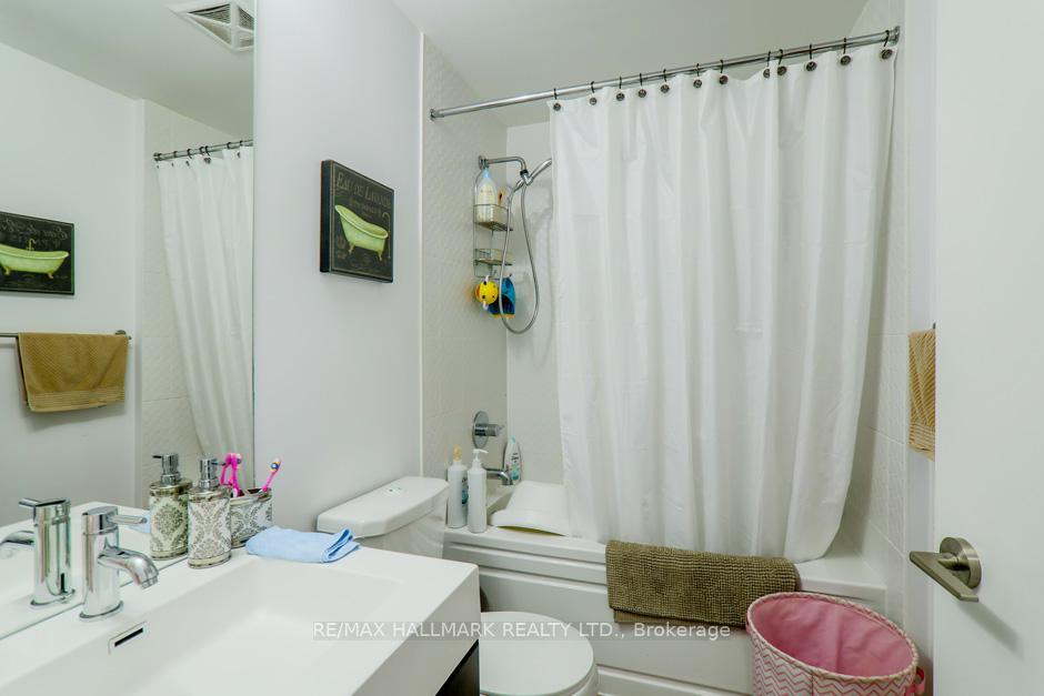 Photo 7 of Unit 214, 35 Brian Peck Crescent, Toronto, Leaside — HOMEH