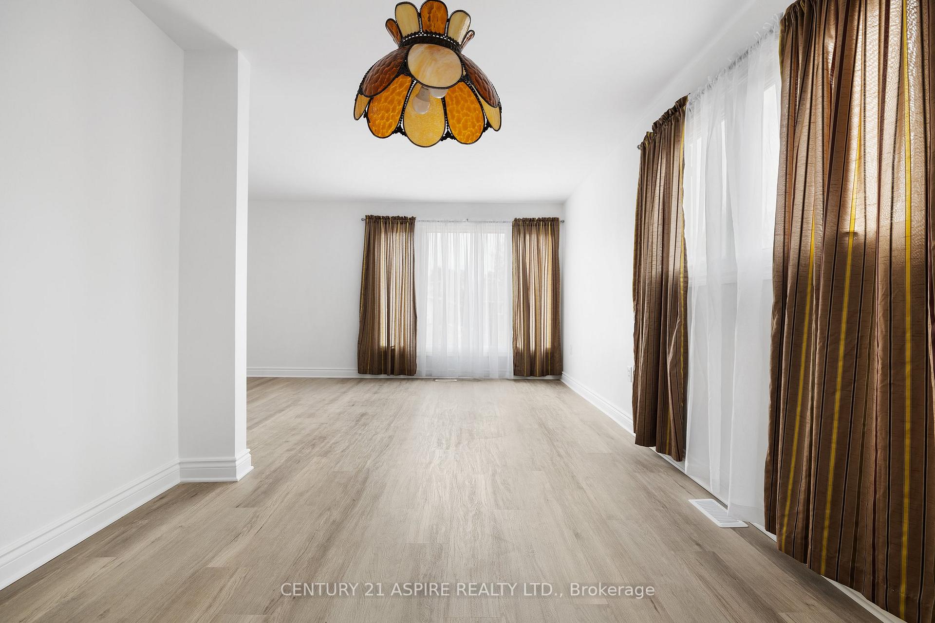 Photo 10 of 75 Frontenac Crescent, Deep River — HOMEH