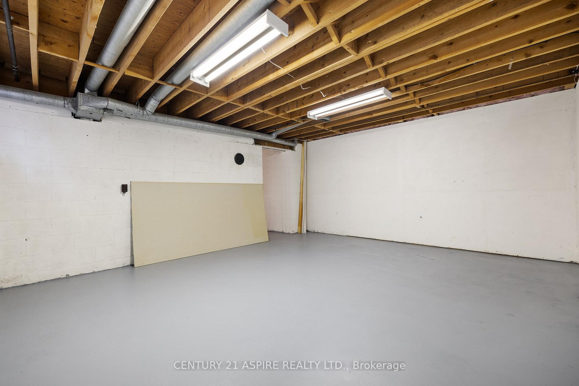 Photo 22 of 75 Frontenac Crescent, Deep River — HOMEH