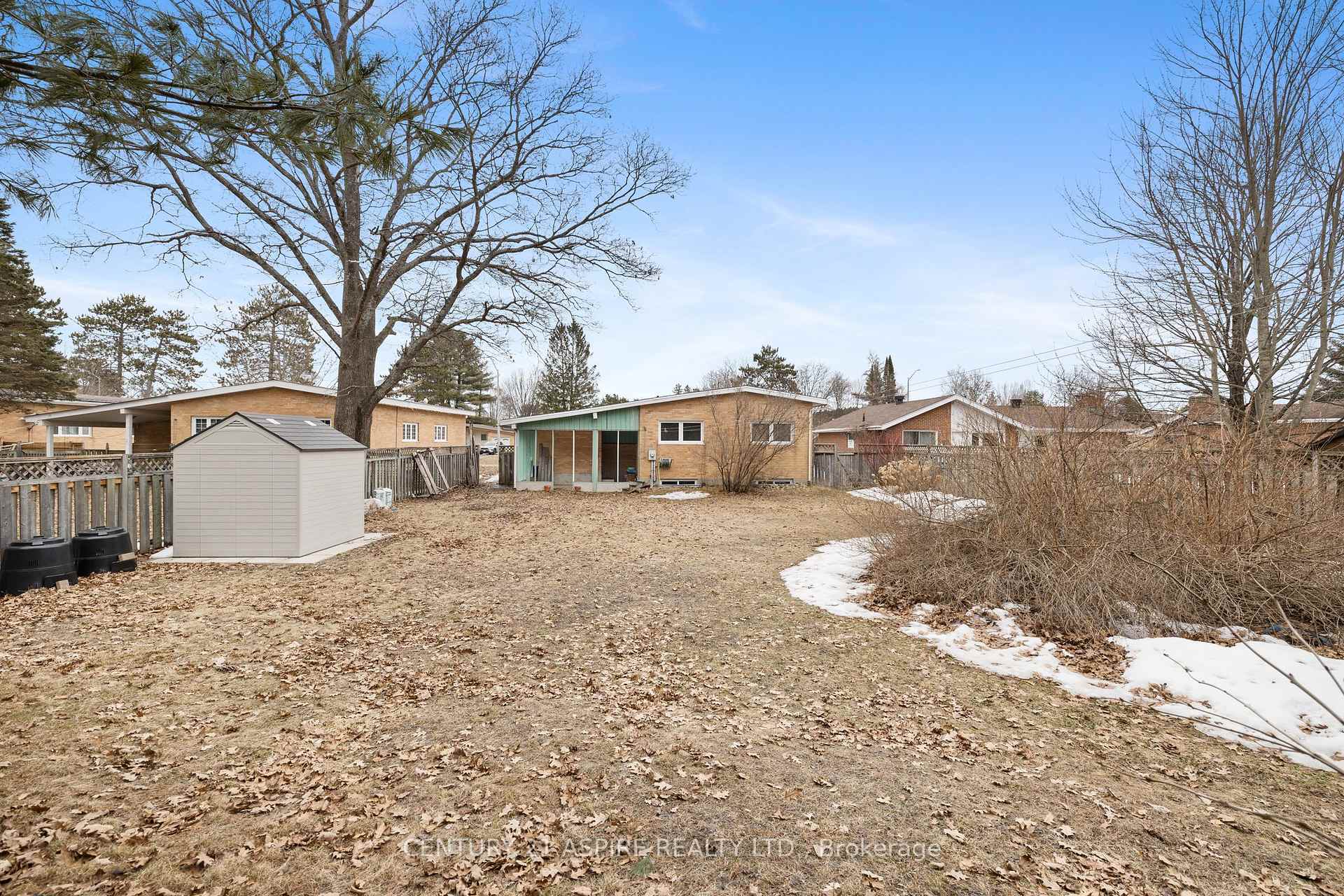 Photo 25 of 75 Frontenac Crescent, Deep River — HOMEH