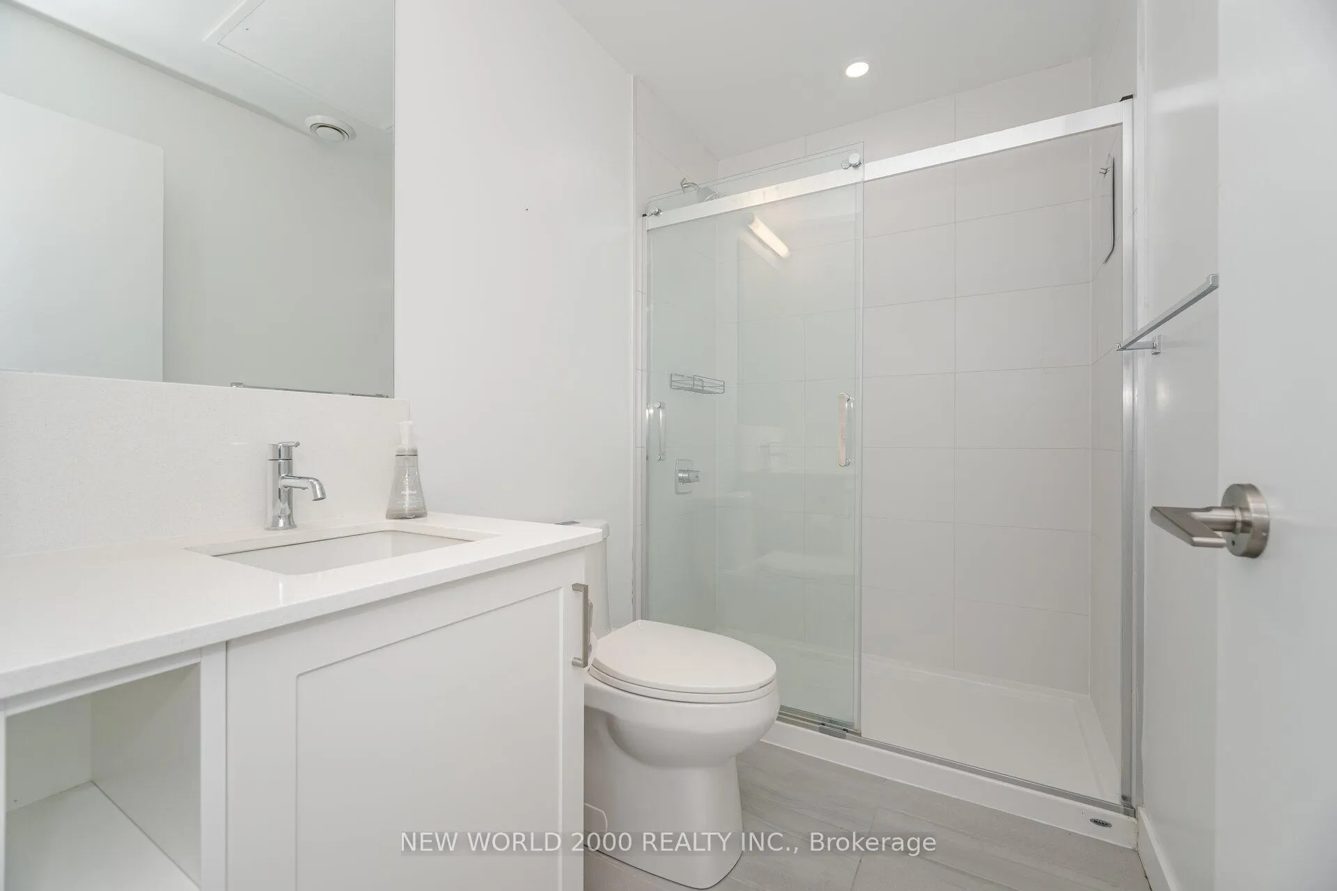 Photo 12 of Unit PH720, 681 Yonge Street, Barrie, Painswick South — HOMEH