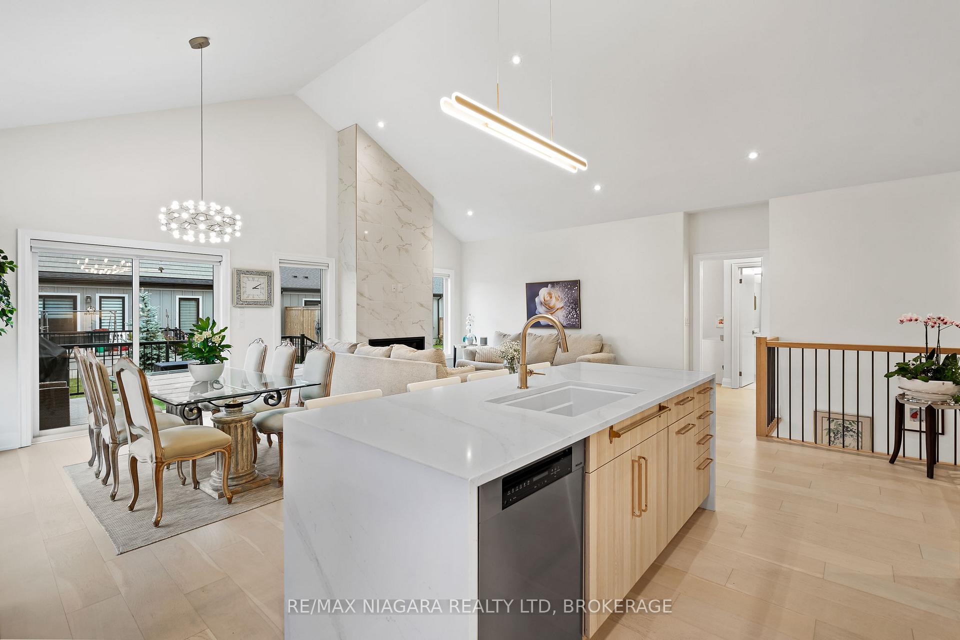 Photo 13 of Unit 75, 154 Port Robinson Road, Pelham, Fonthill — HOMEH