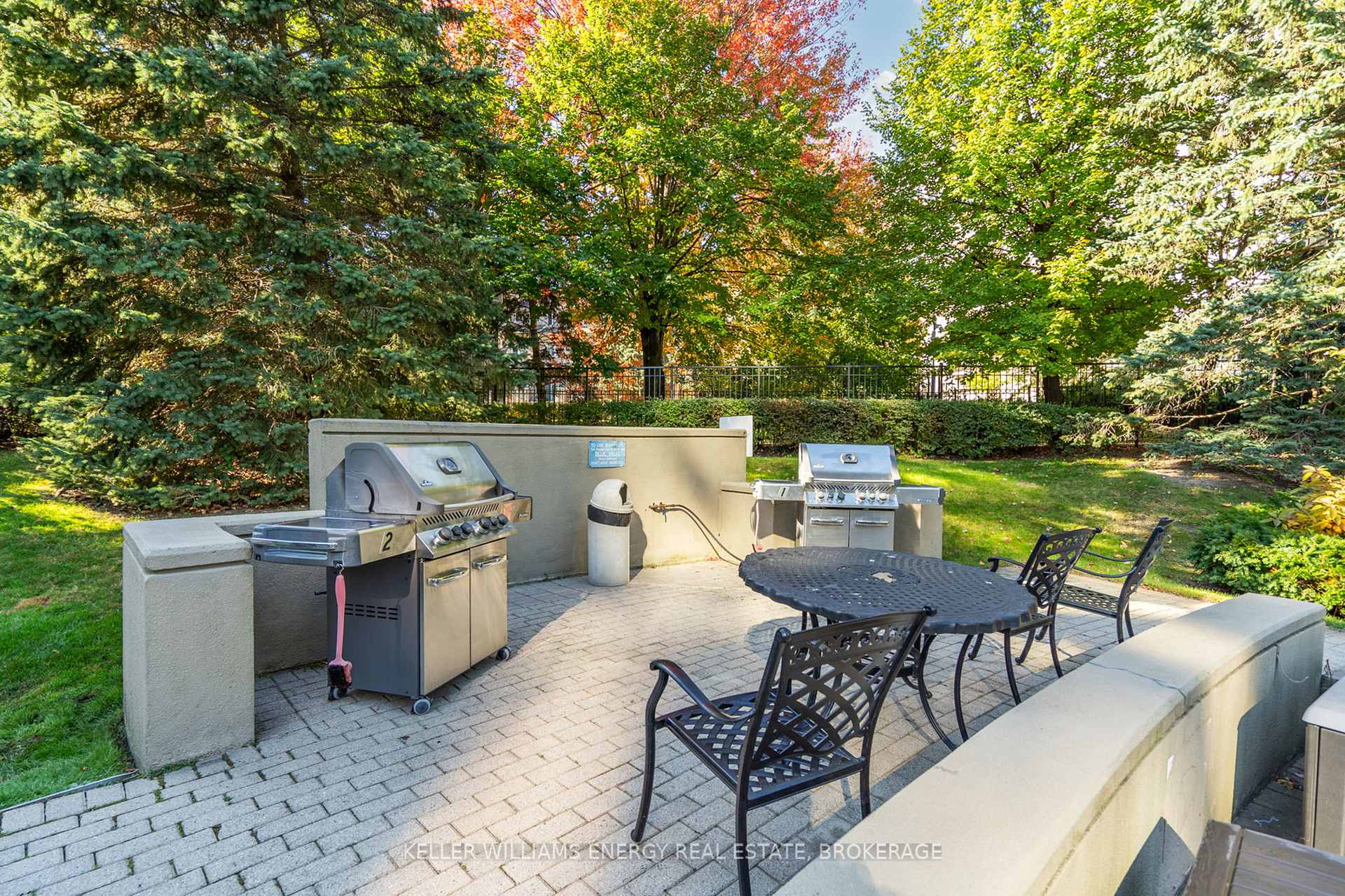 Photo 10 of Unit 506, 1890 Valley Farm Road, Pickering, Town Centre — HOMEH