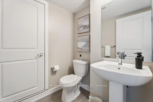 Photo 9 of 115 Appletree Lane, Barrie, Innis-Shore — HOMEH