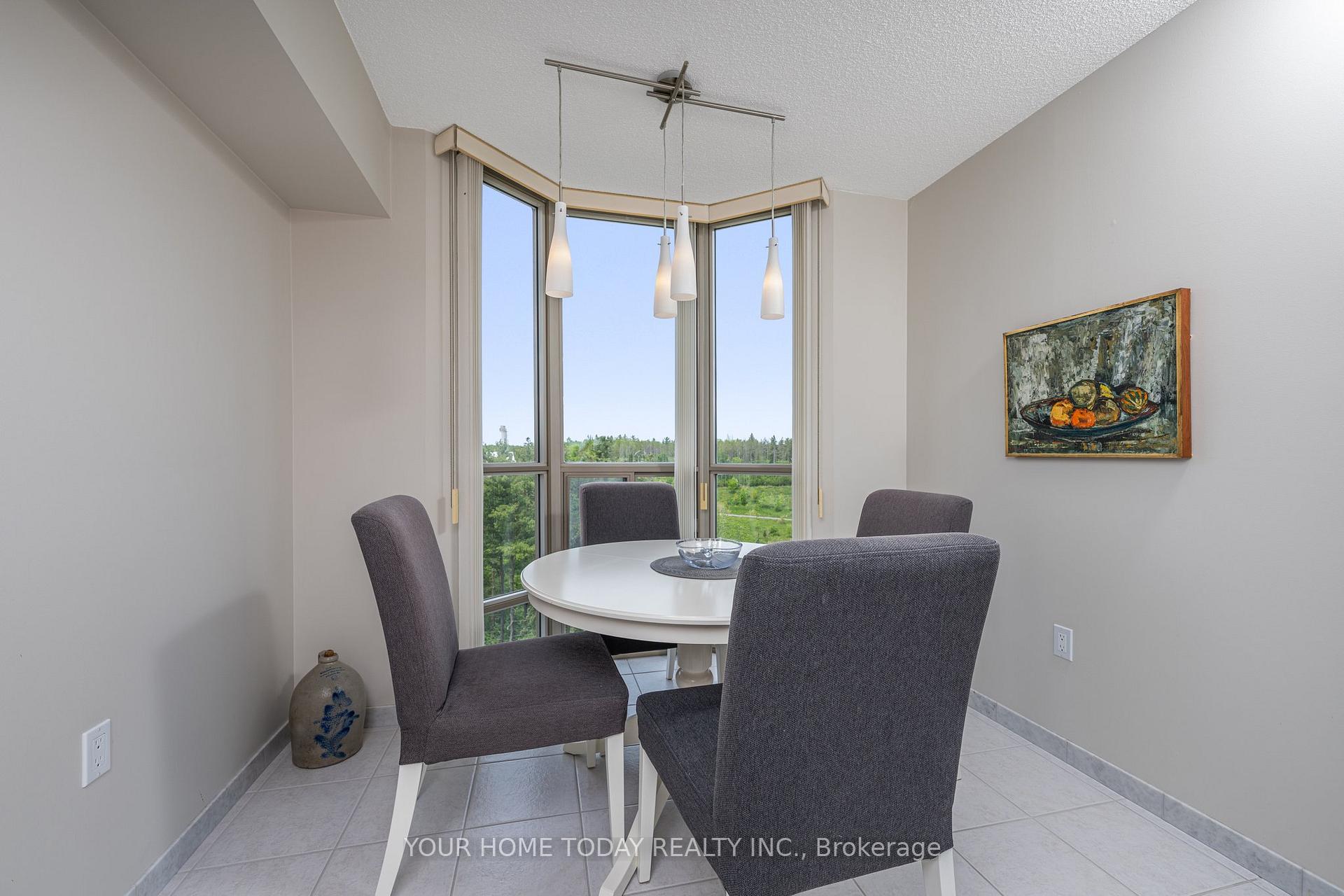 Photo 12 of Unit 506, 20 McFarlane Drive, Halton Hills, Georgetown — HOMEH