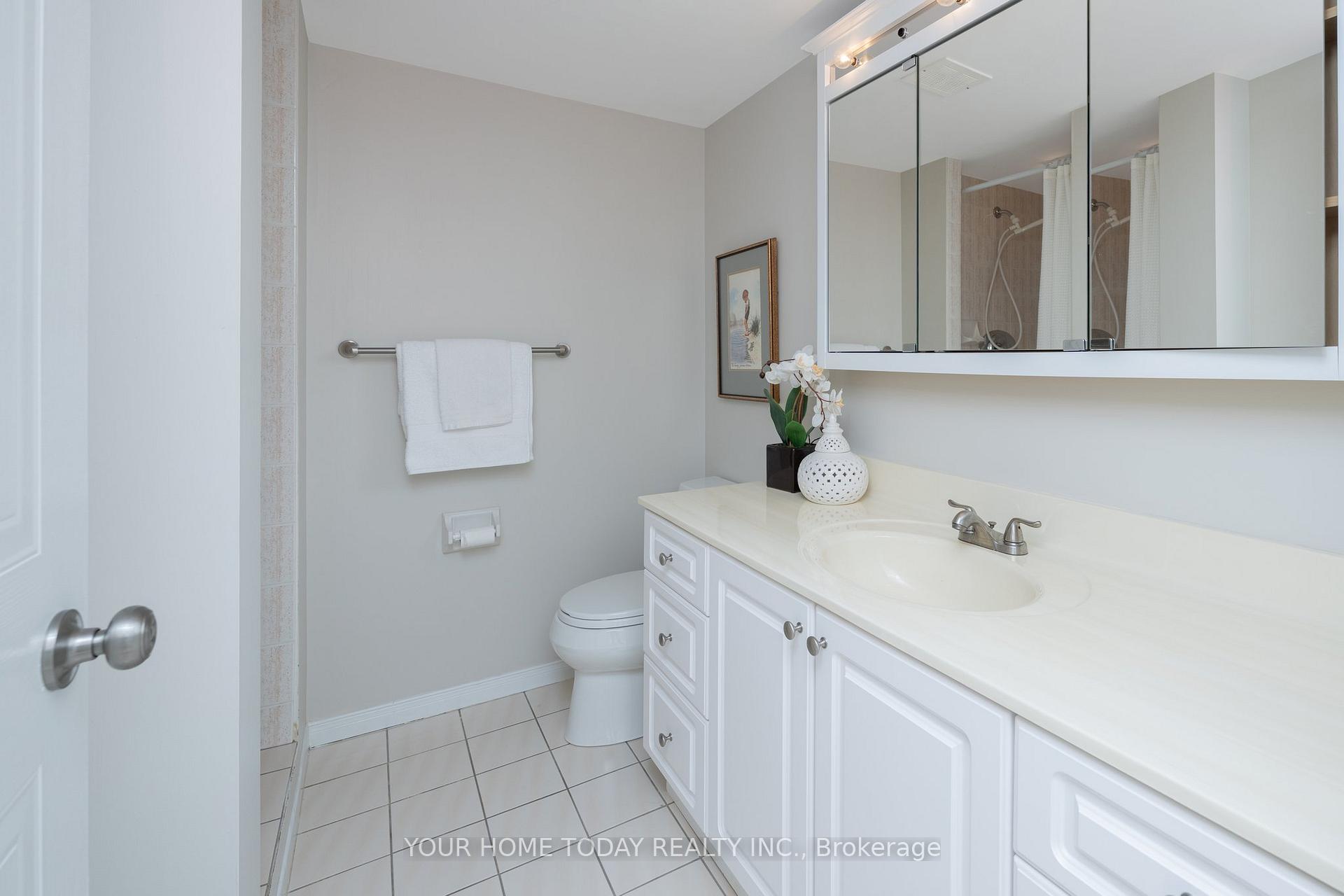 Photo 42 of Unit 506, 20 McFarlane Drive, Halton Hills, Georgetown — HOMEH
