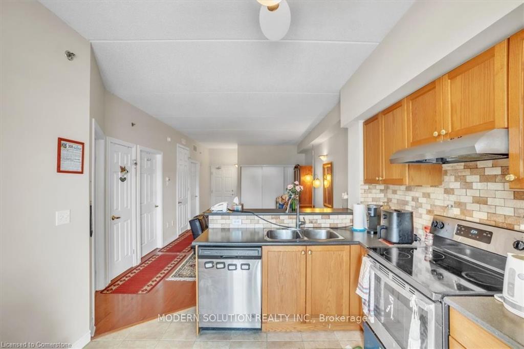 Photo 16 of Unit 115, 308 Watson Parkway N, Guelph, Grange Road — HOMEH