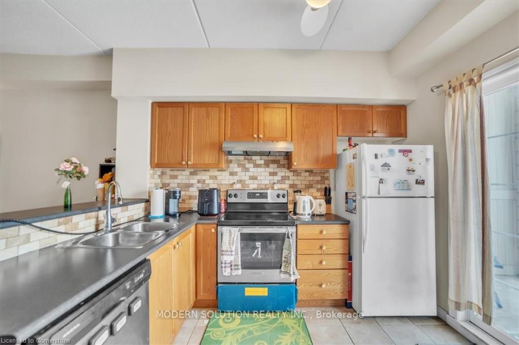 Photo 17 of Unit 115, 308 Watson Parkway N, Guelph, Grange Road — HOMEH