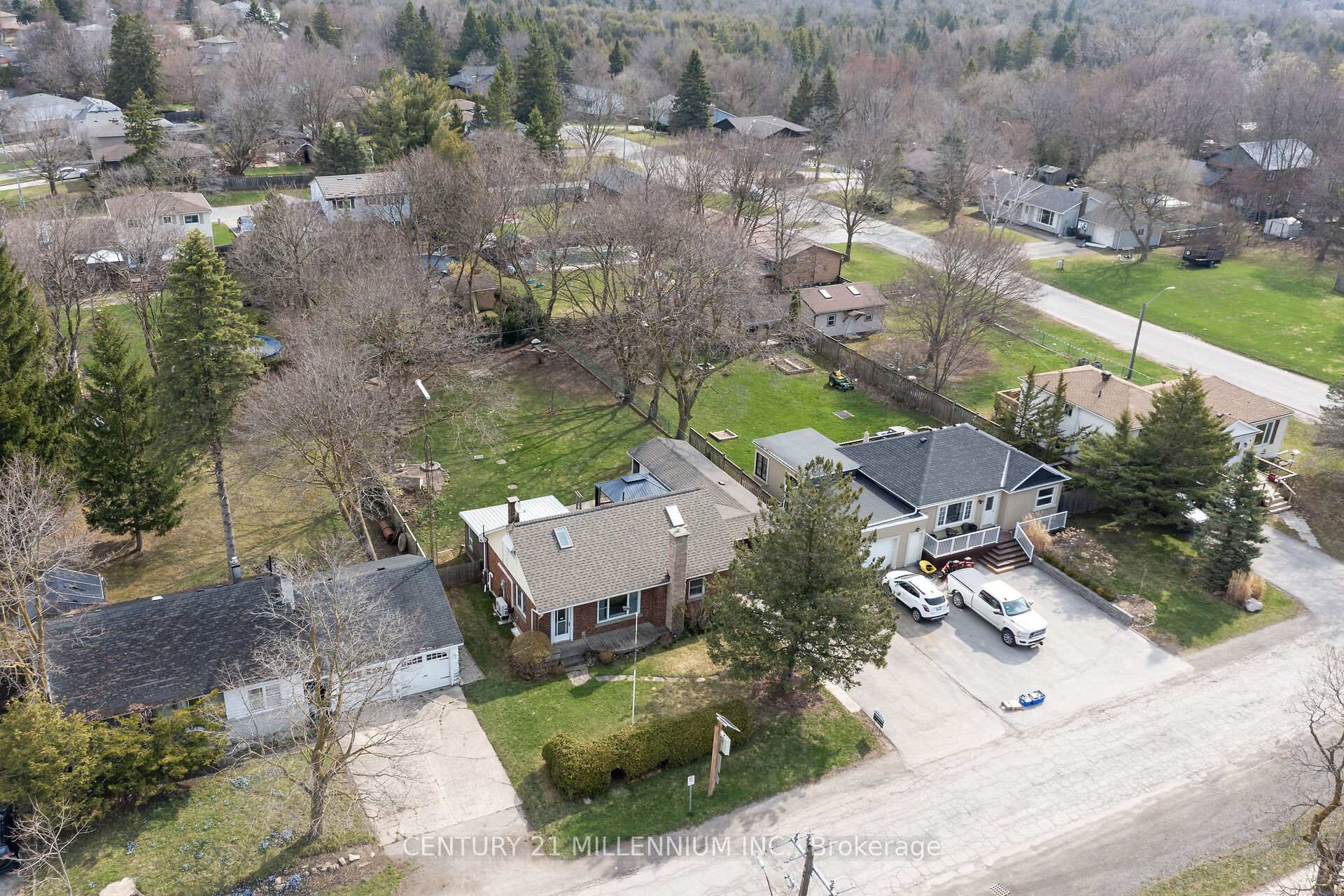 Photo 7 of 175 Daniel Street, Erin — HOMEH