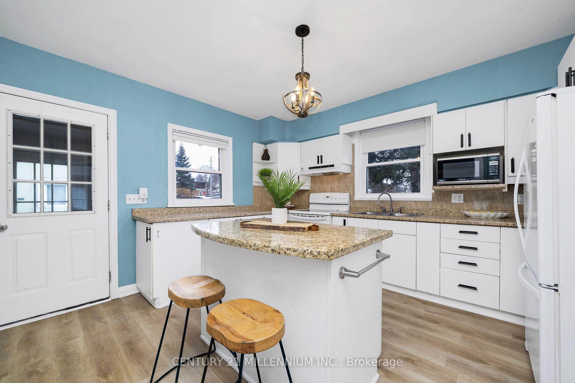 Photo 10 of 175 Daniel Street, Erin — HOMEH