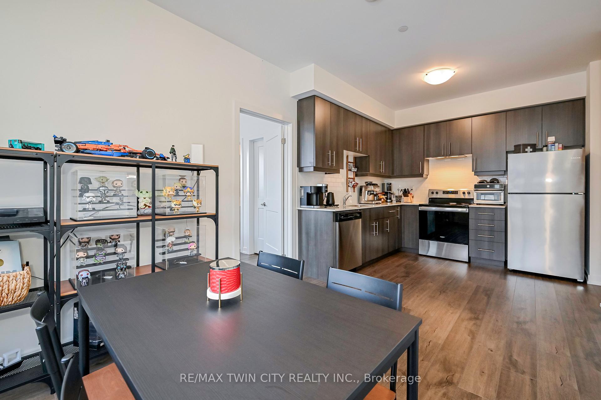 Photo 5 of Unit 303, 251 Northfield Drive E, Waterloo — HOMEH