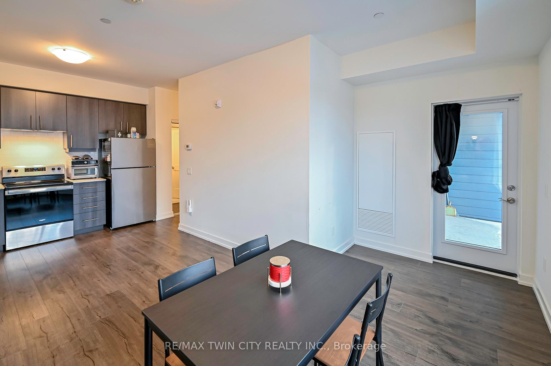 Photo 7 of Unit 303, 251 Northfield Drive E, Waterloo — HOMEH