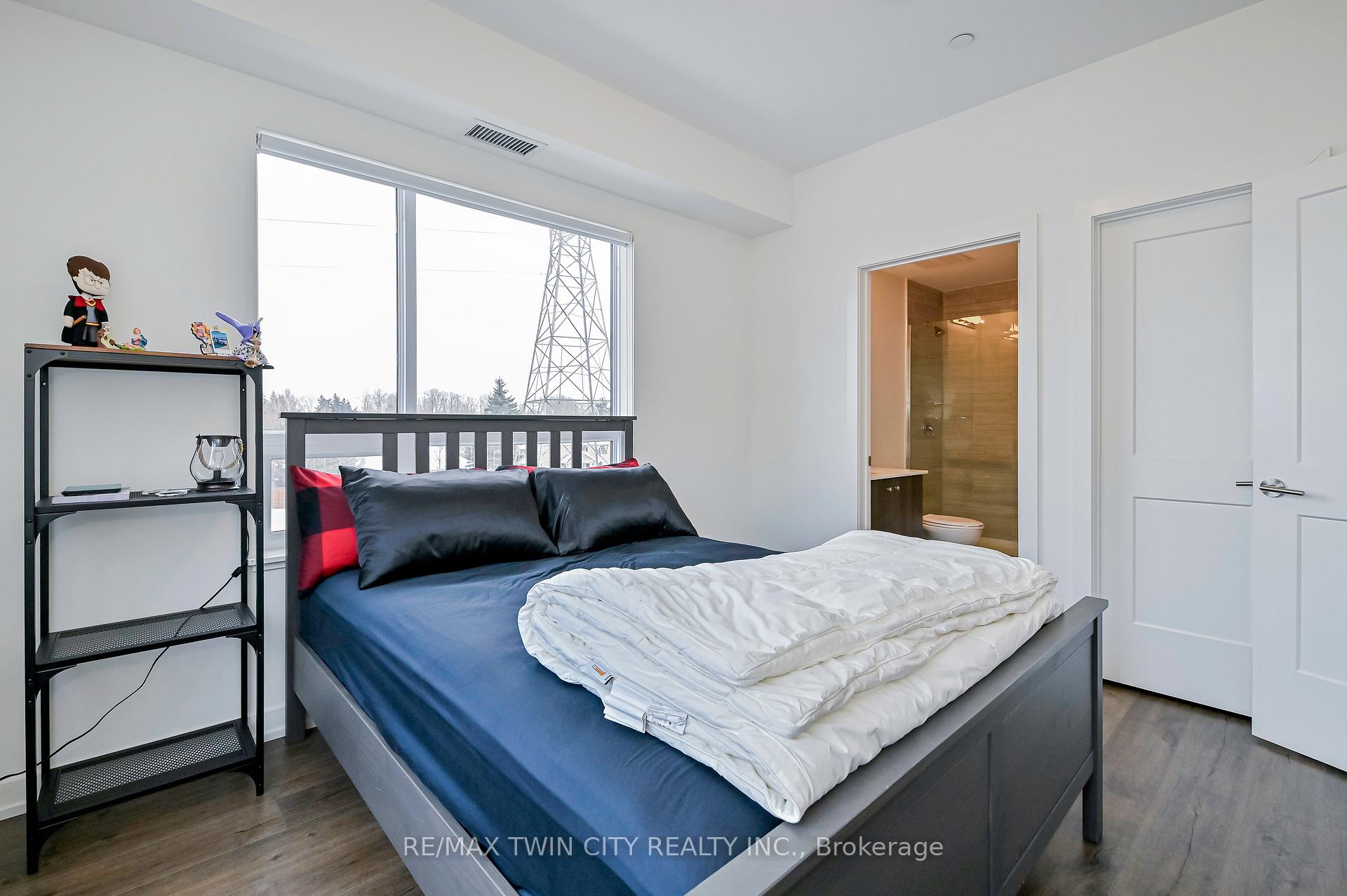 Photo 13 of Unit 303, 251 Northfield Drive E, Waterloo — HOMEH
