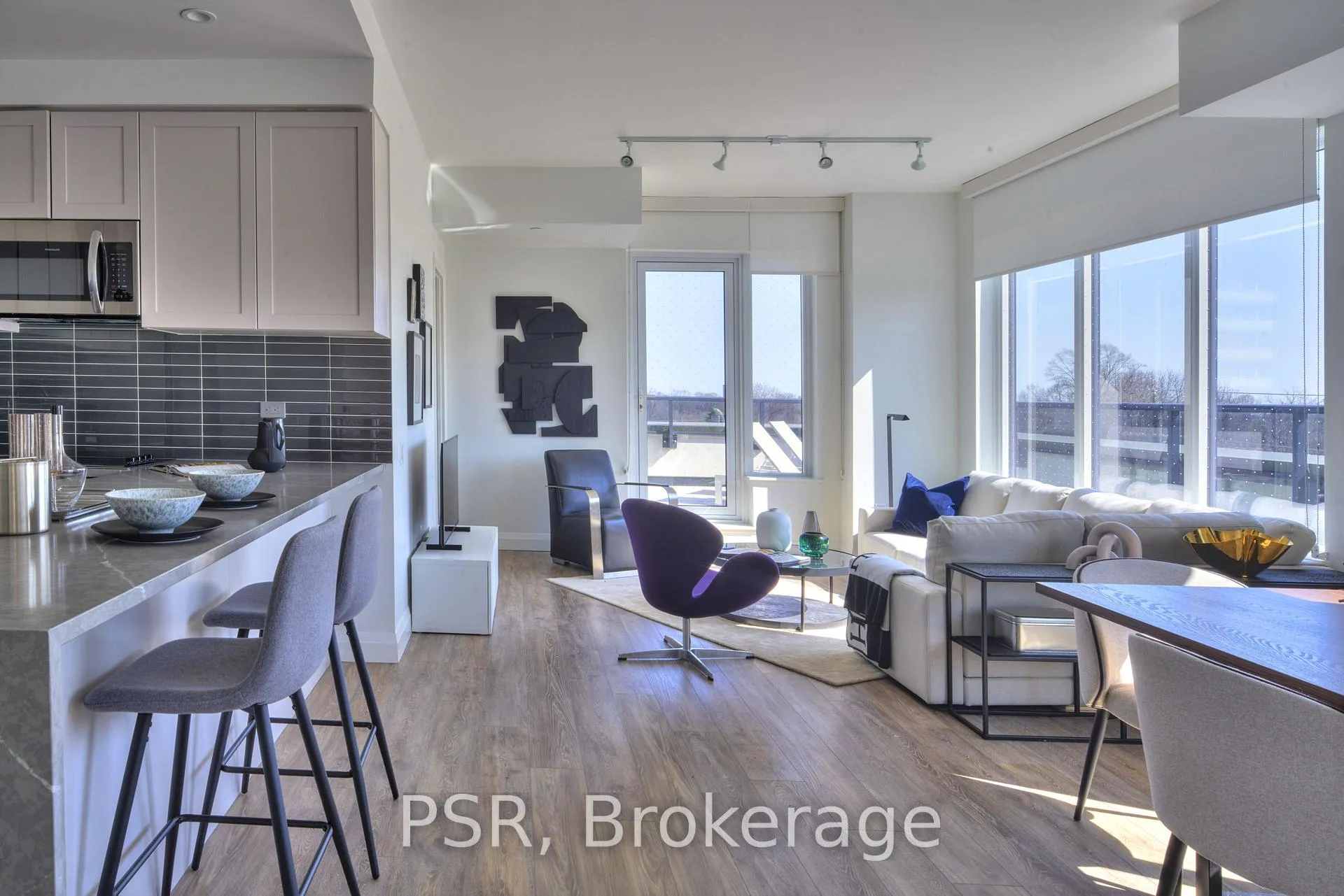 Front of Unit 402, 71 Redpath Avenue