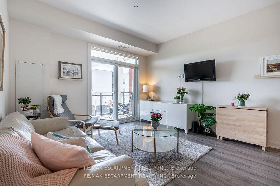 Photo 5 of Unit 512, 340 Plains Road E, Burlington, LaSalle — HOMEH