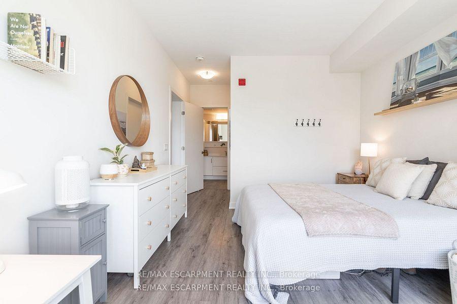 Photo 7 of Unit 512, 340 Plains Road E, Burlington, LaSalle — HOMEH