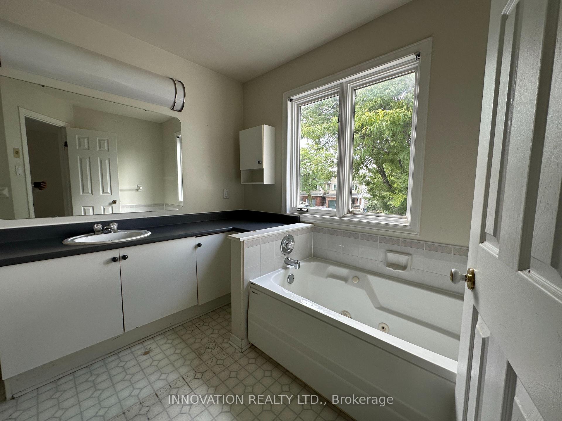 Photo 19 of 5 Roblyn Way, Ottawa, Barrhaven East — HOMEH