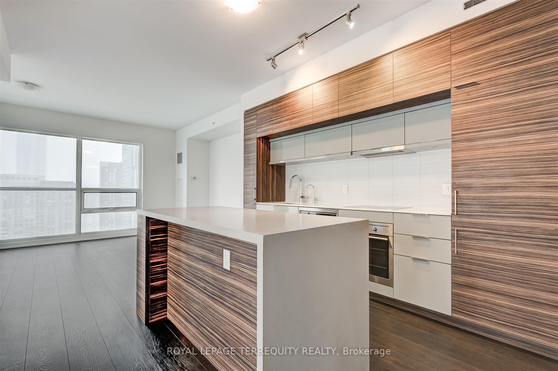 Photo 5 of Unit 2607, 88 Scott Street, Toronto, Church-Yonge Corridor — HOMEH