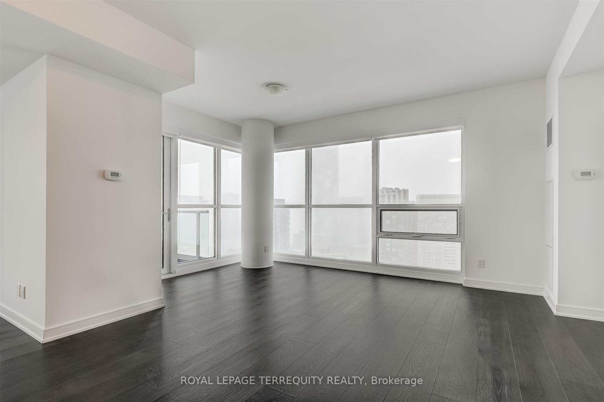 Photo 8 of Unit 2607, 88 Scott Street, Toronto, Church-Yonge Corridor — HOMEH