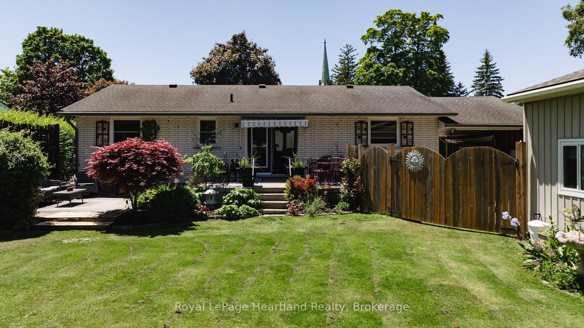Photo 9 of 71 Rattenbury Street E, Central Huron, Clinton — HOMEH