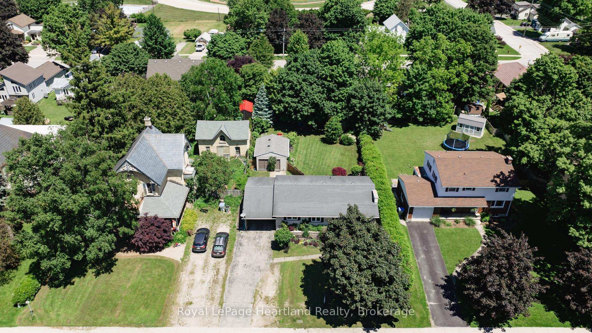 Photo 11 of 71 Rattenbury Street E, Central Huron, Clinton — HOMEH