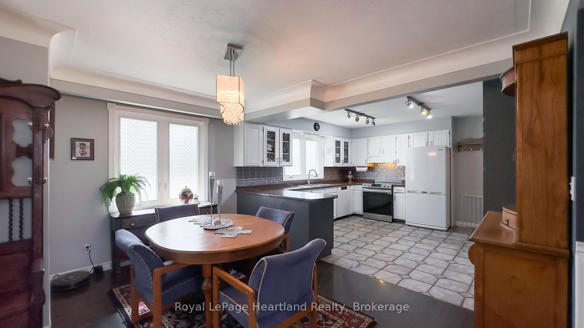 Photo 31 of 71 Rattenbury Street E, Central Huron, Clinton — HOMEH