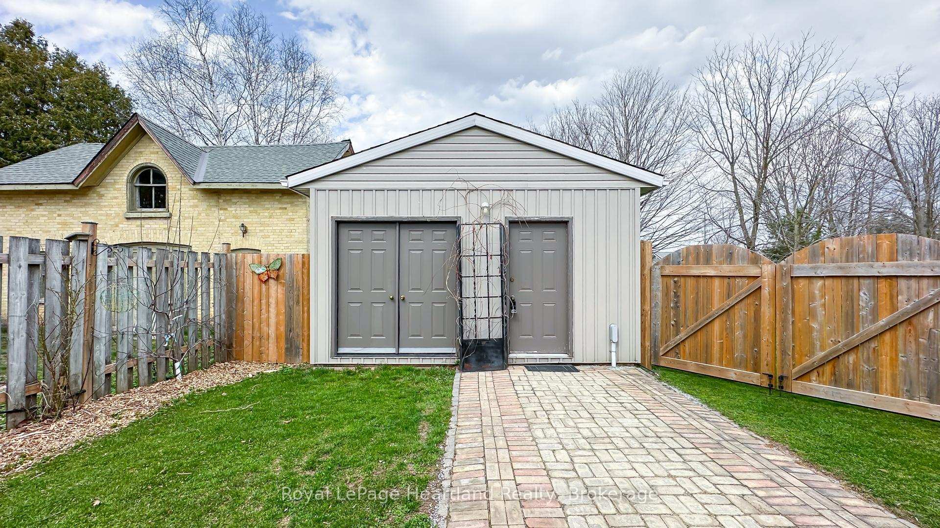 Photo 48 of 71 Rattenbury Street E, Central Huron, Clinton — HOMEH
