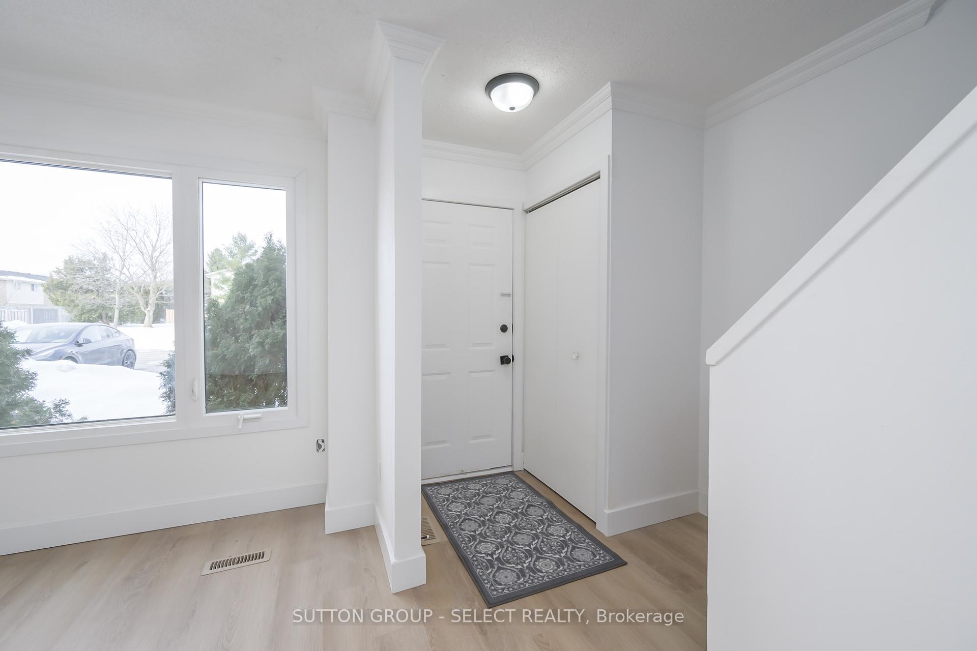 Photo 3 of Unit 6, 75 Gatewood Place, London, East A — HOMEH