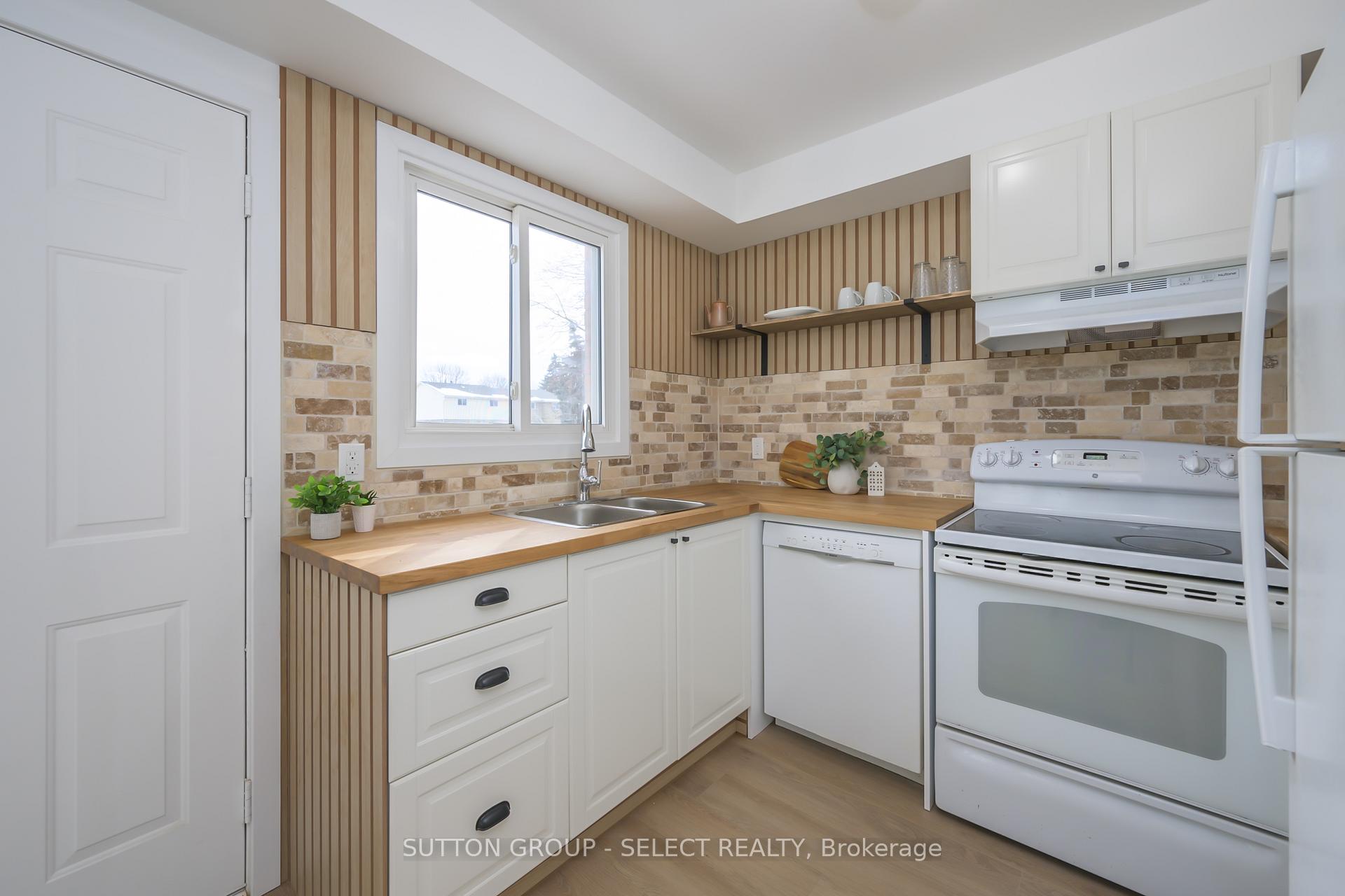 Photo 8 of Unit 6, 75 Gatewood Place, London, East A — HOMEH