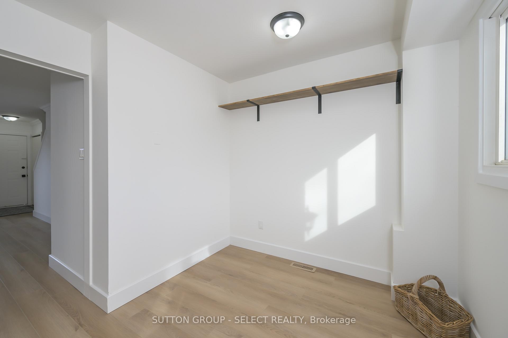 Photo 11 of Unit 6, 75 Gatewood Place, London, East A — HOMEH