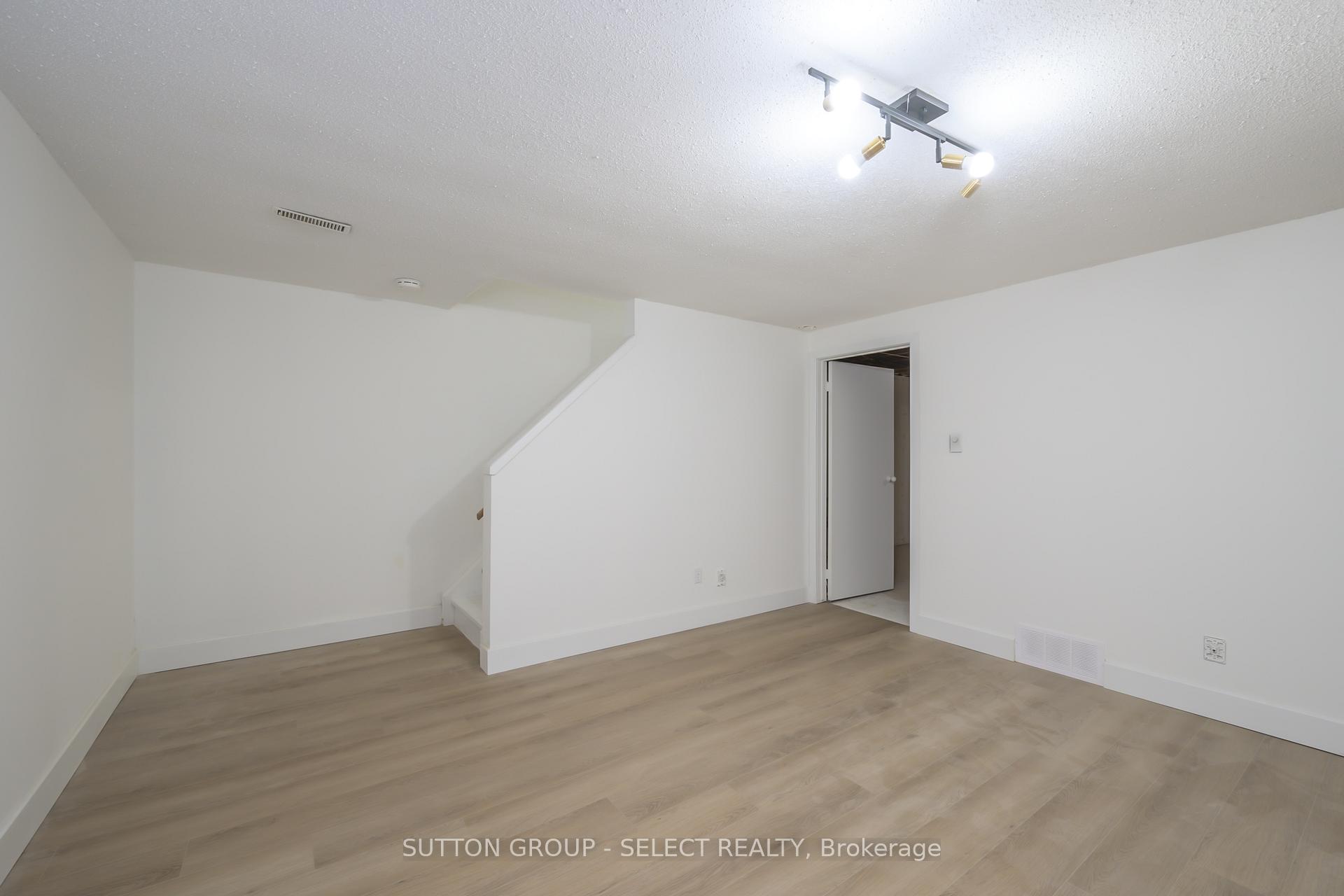 Photo 25 of Unit 6, 75 Gatewood Place, London, East A — HOMEH