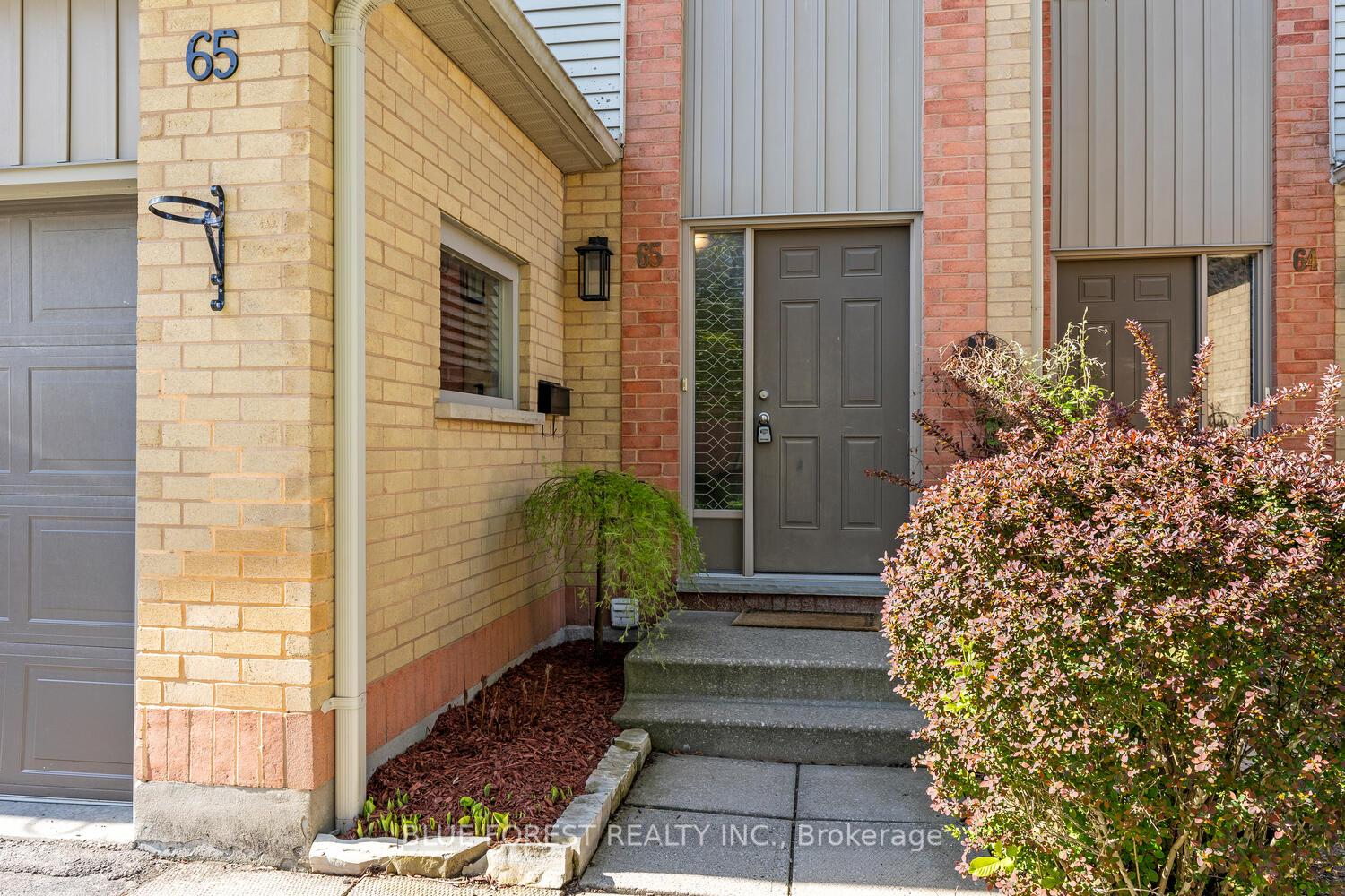 Photo 3 of Unit 65, 1199 Hamilton Road, London, East P — HOMEH