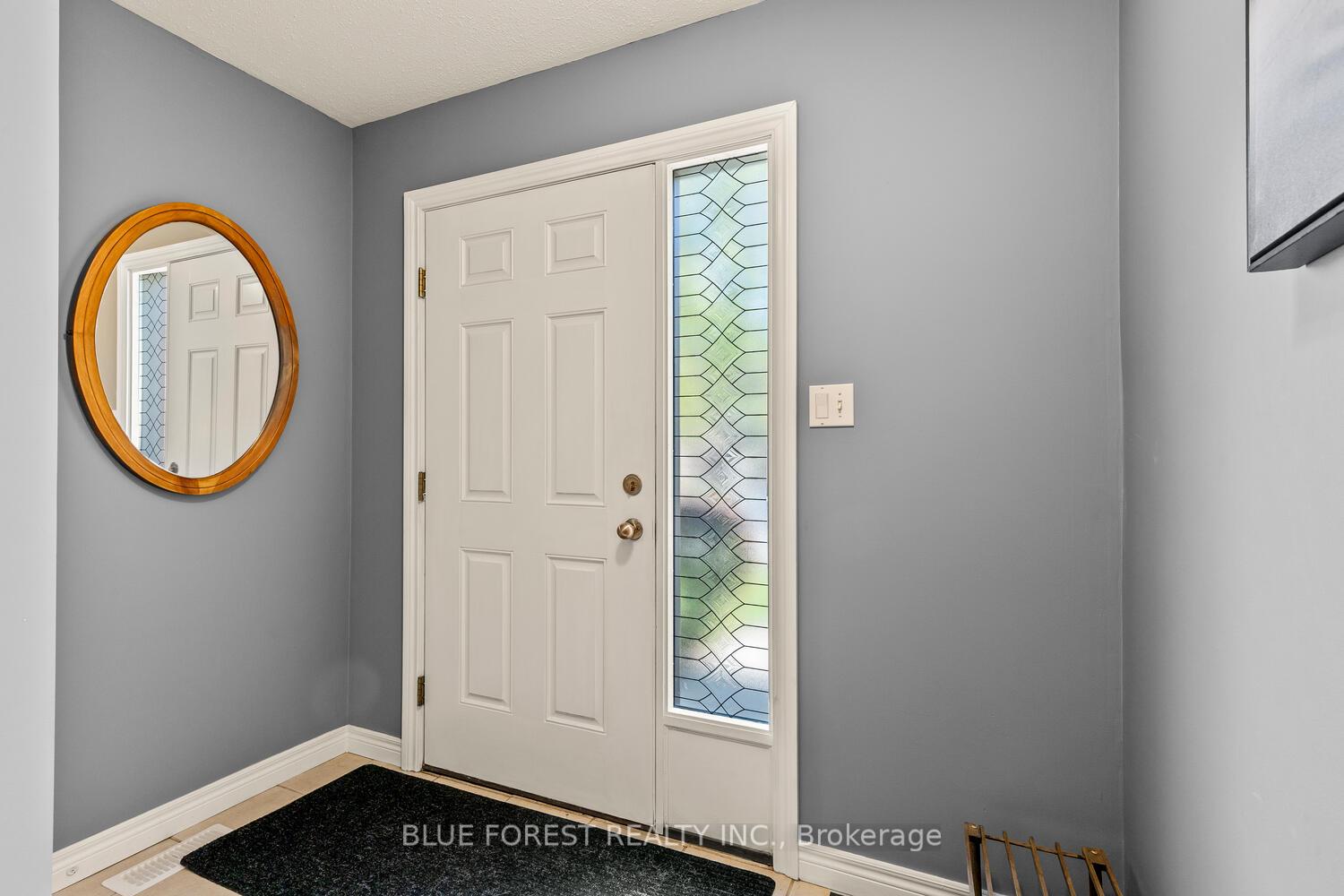 Photo 4 of Unit 65, 1199 Hamilton Road, London, East P — HOMEH