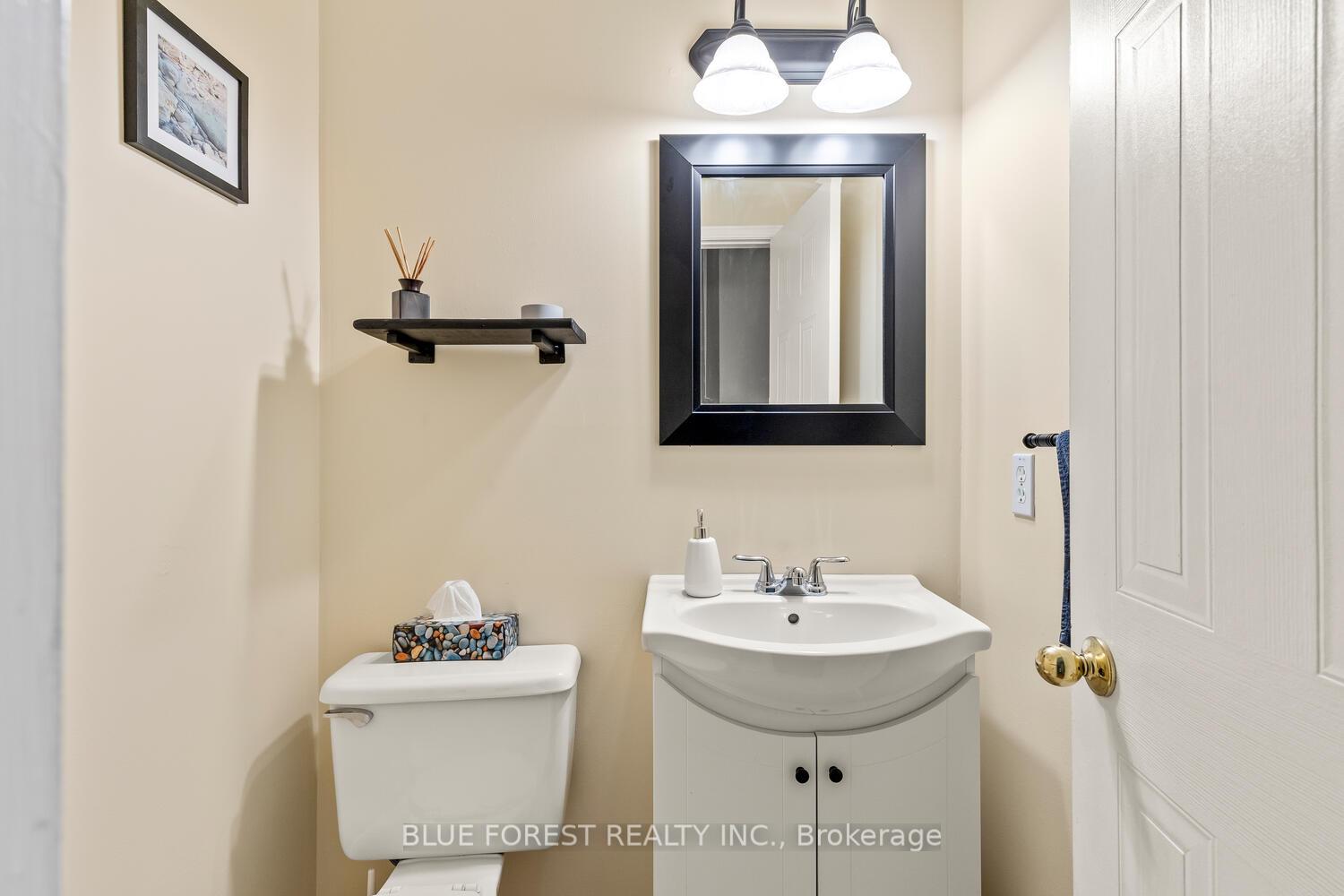 Photo 5 of Unit 65, 1199 Hamilton Road, London, East P — HOMEH