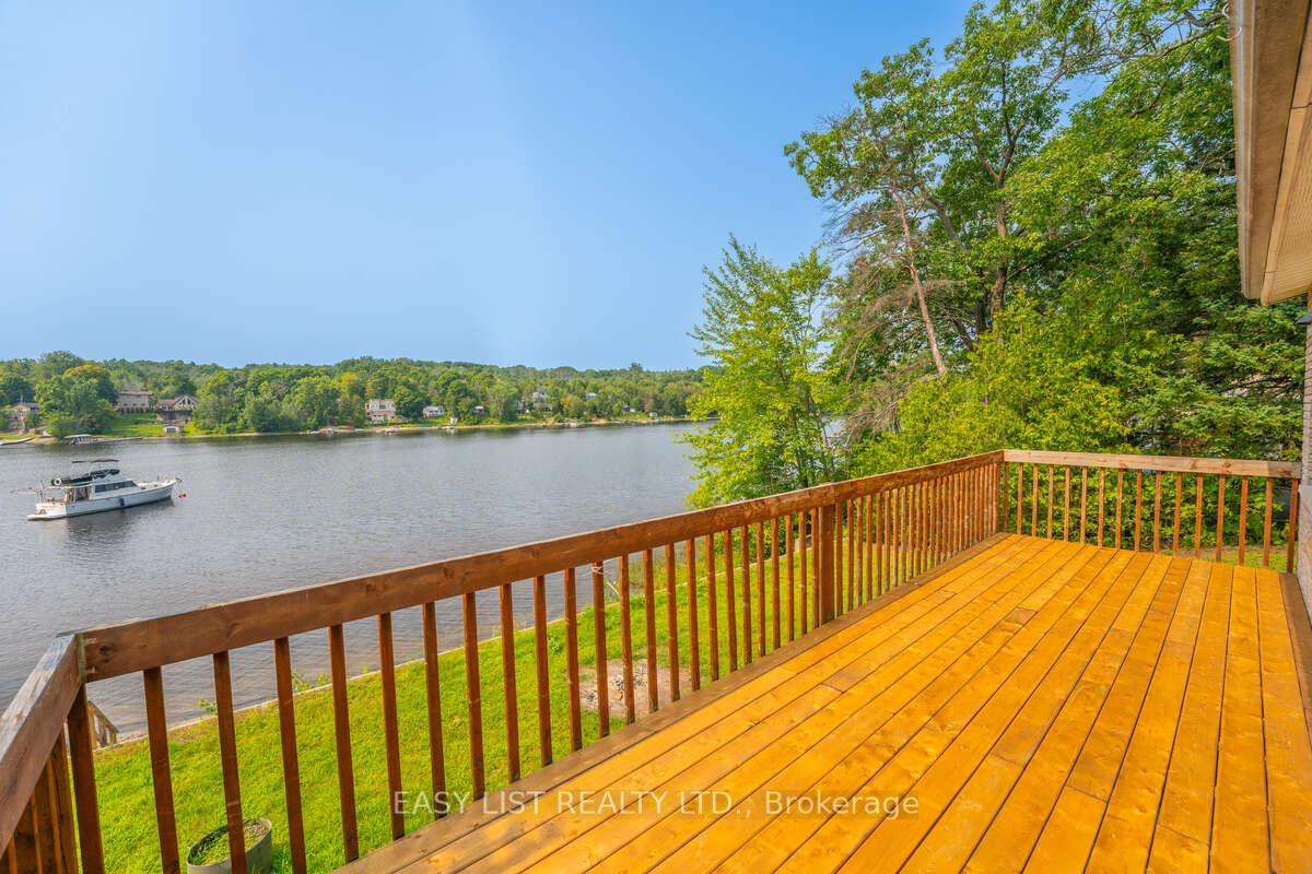 Photo 4 of 1108 Bayview Drive, Ottawa, Constance Bay — HOMEH
