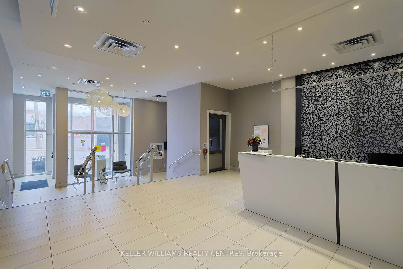 Photo 3 of Unit 702A, 15277 Yonge Street, Aurora, Aurora Village — HOMEH